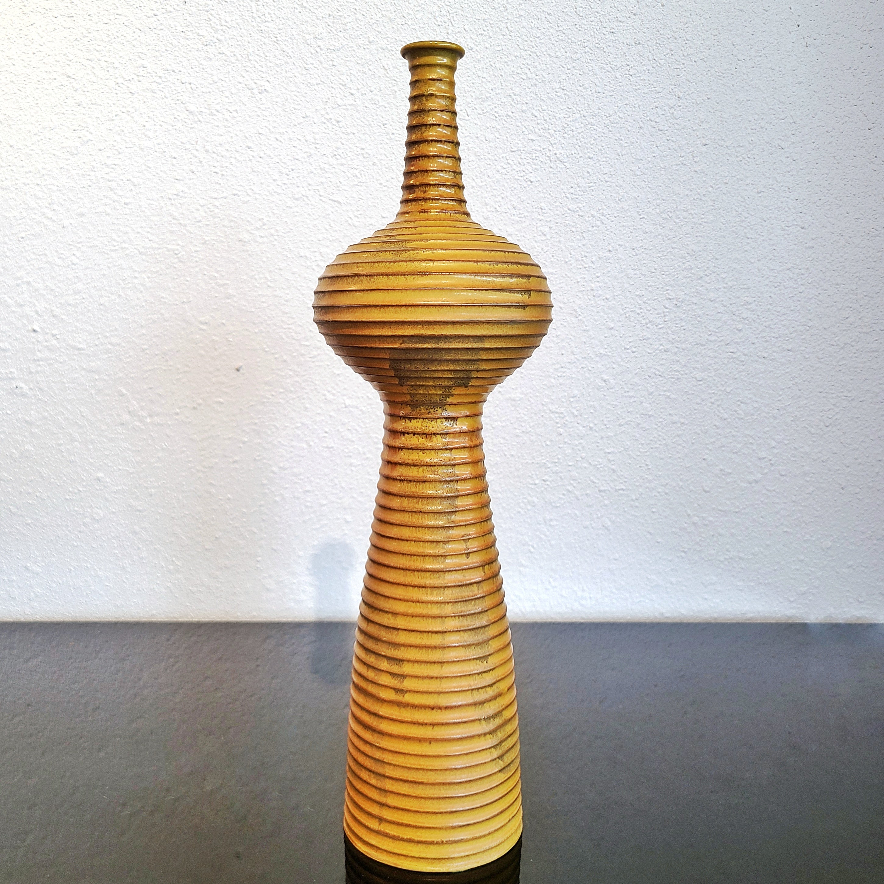 CONICAL VASE WITH BULB AND RIDGES BY ALVINO BAGNI