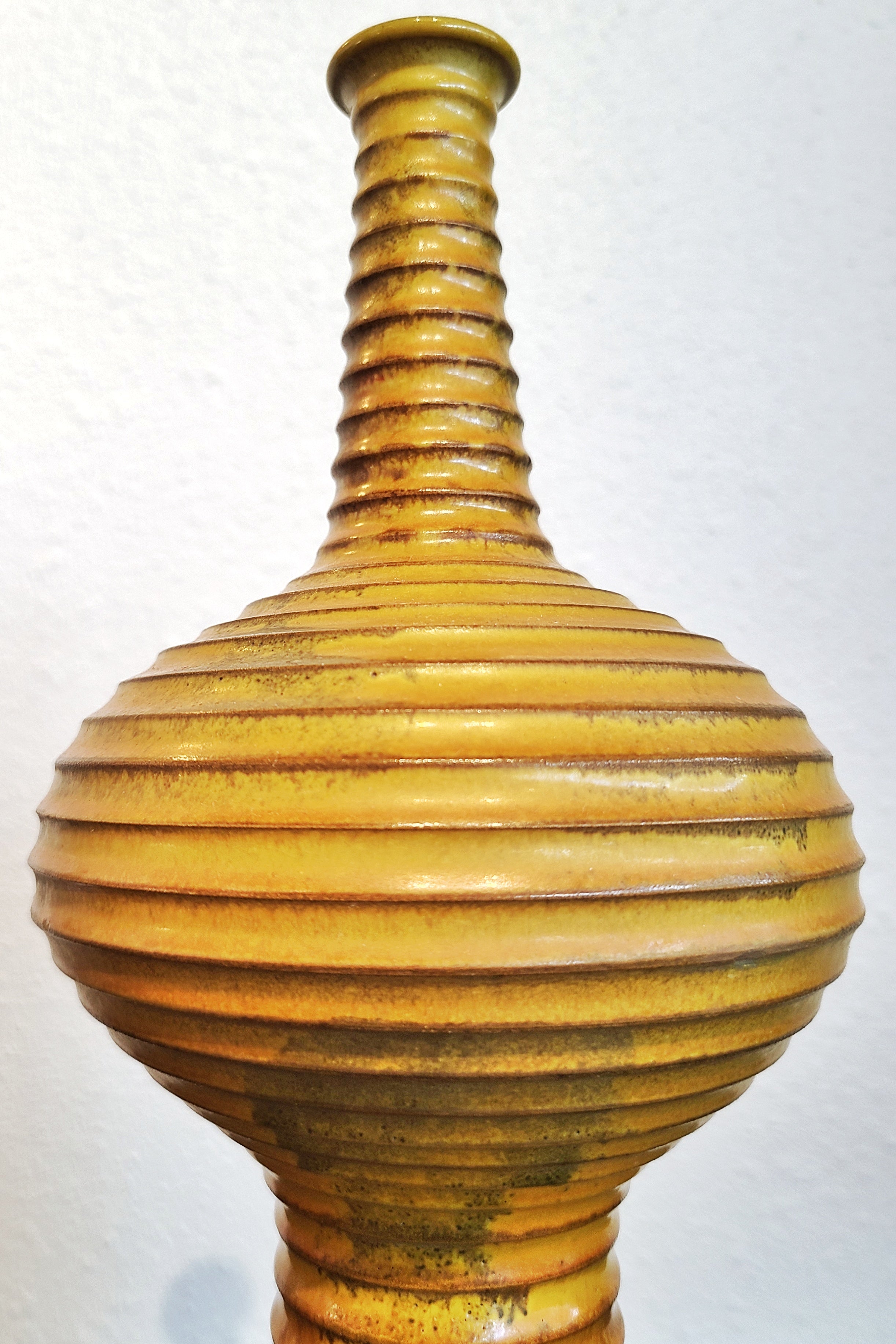 CONICAL VASE WITH BULB AND RIDGES BY ALVINO BAGNI