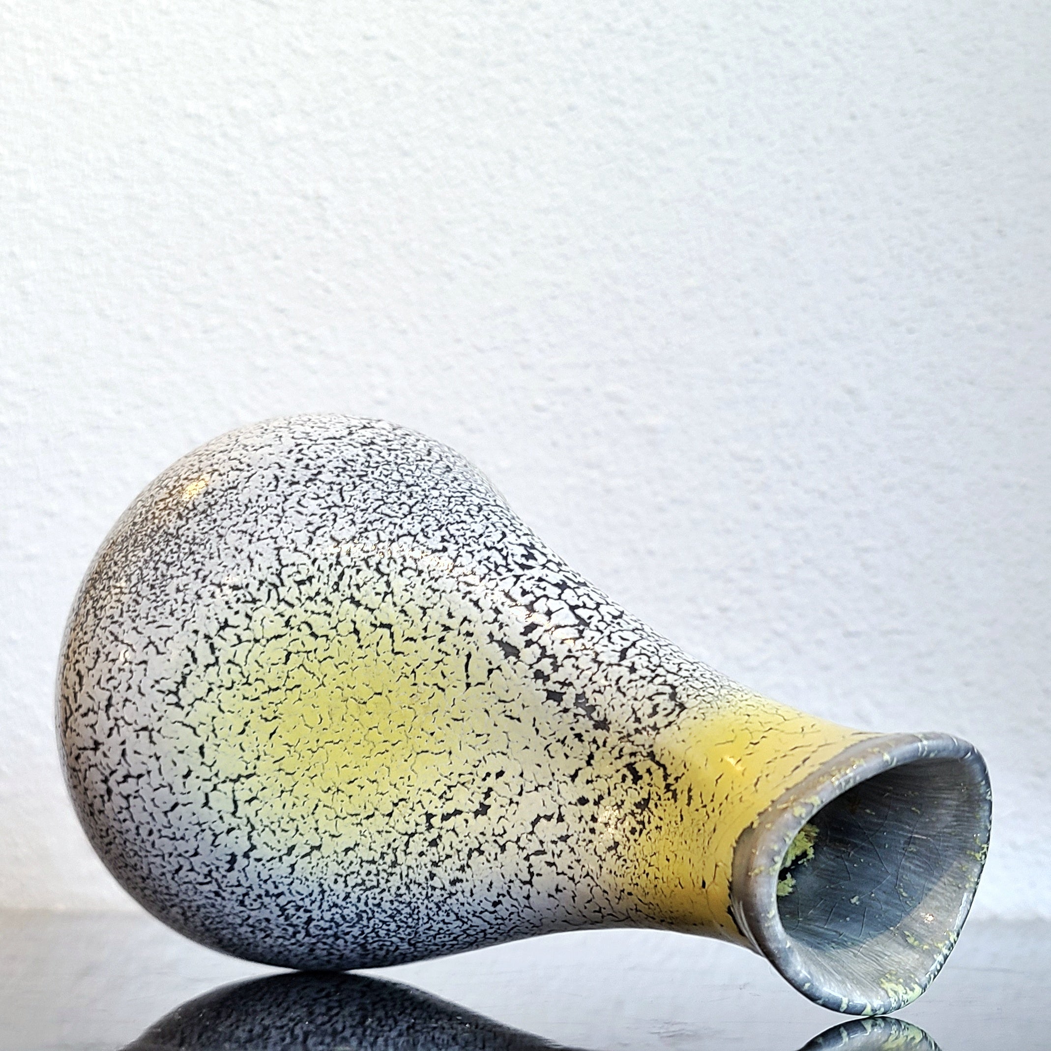 ELFI STADLER ‘CAPRI’ VASE Nr. 4714 FOR SCHRAMBERG MAJOLIKA