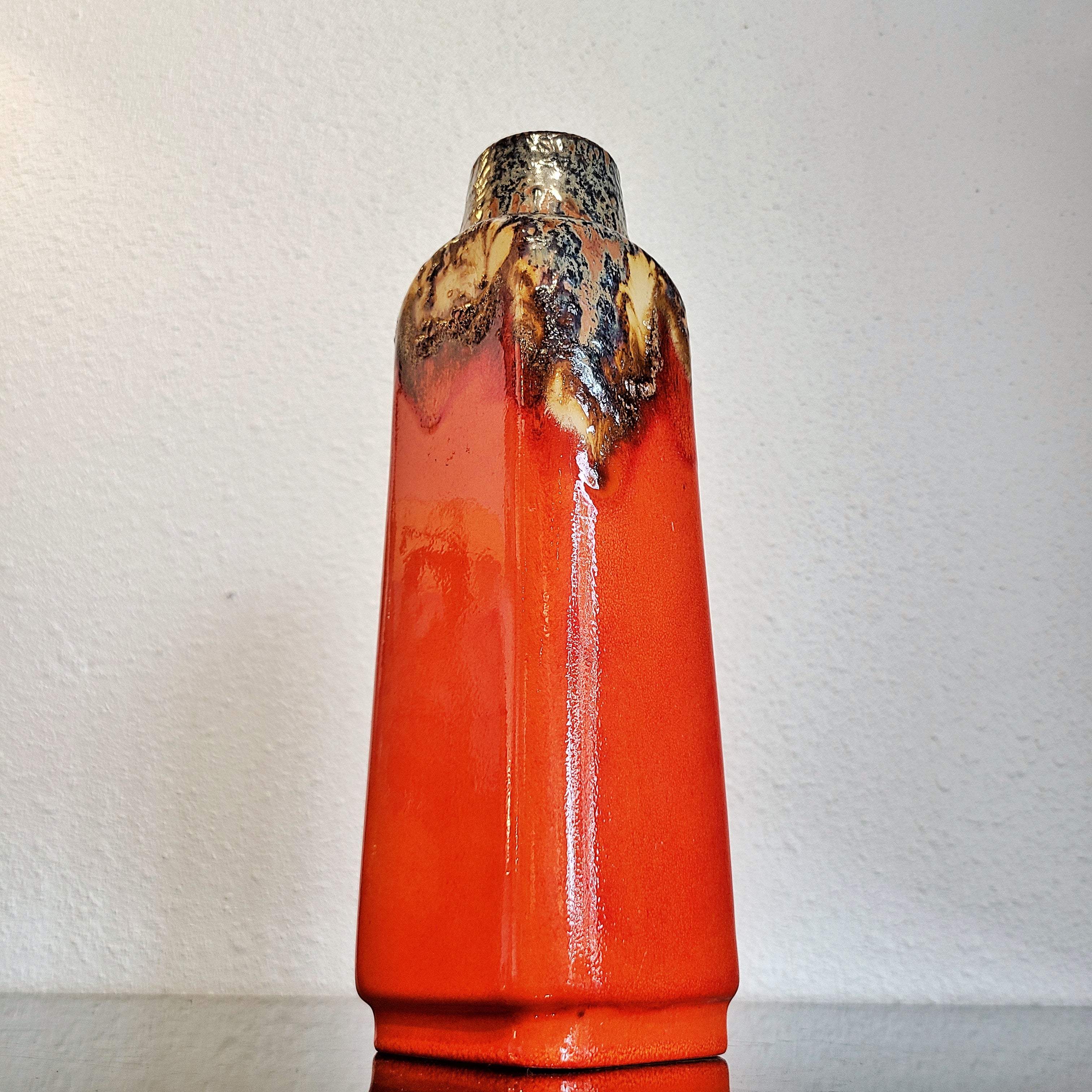 PERSIMMON-ORANGE Ü-KERAMIK FAT LAVA VASE Nr. 1438/30