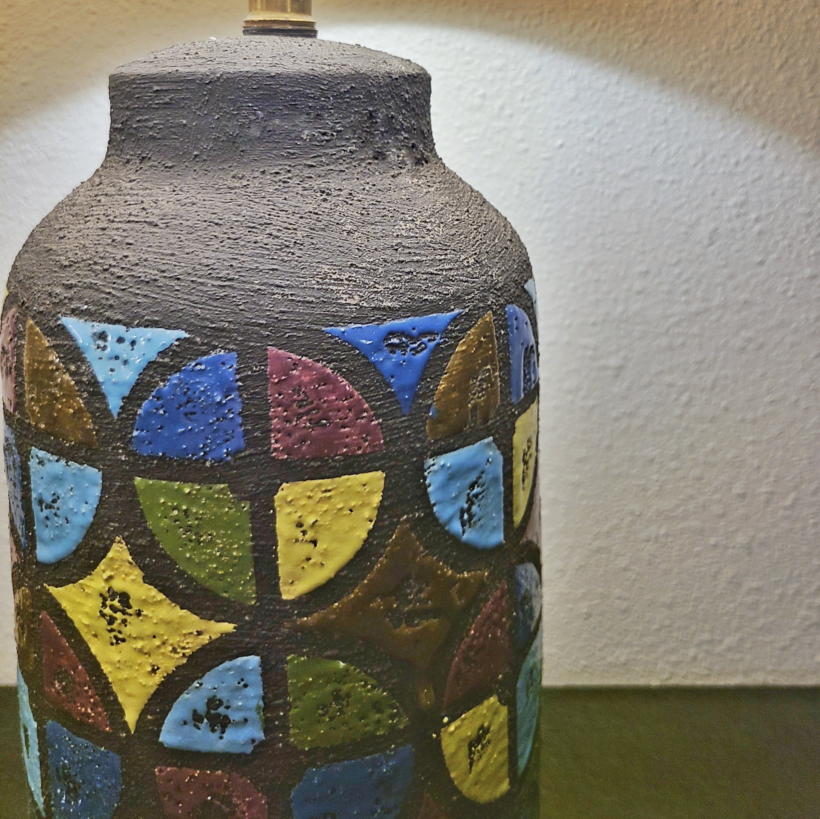 HAND-THROWN ALVINO BAGNI TABLE LAMP