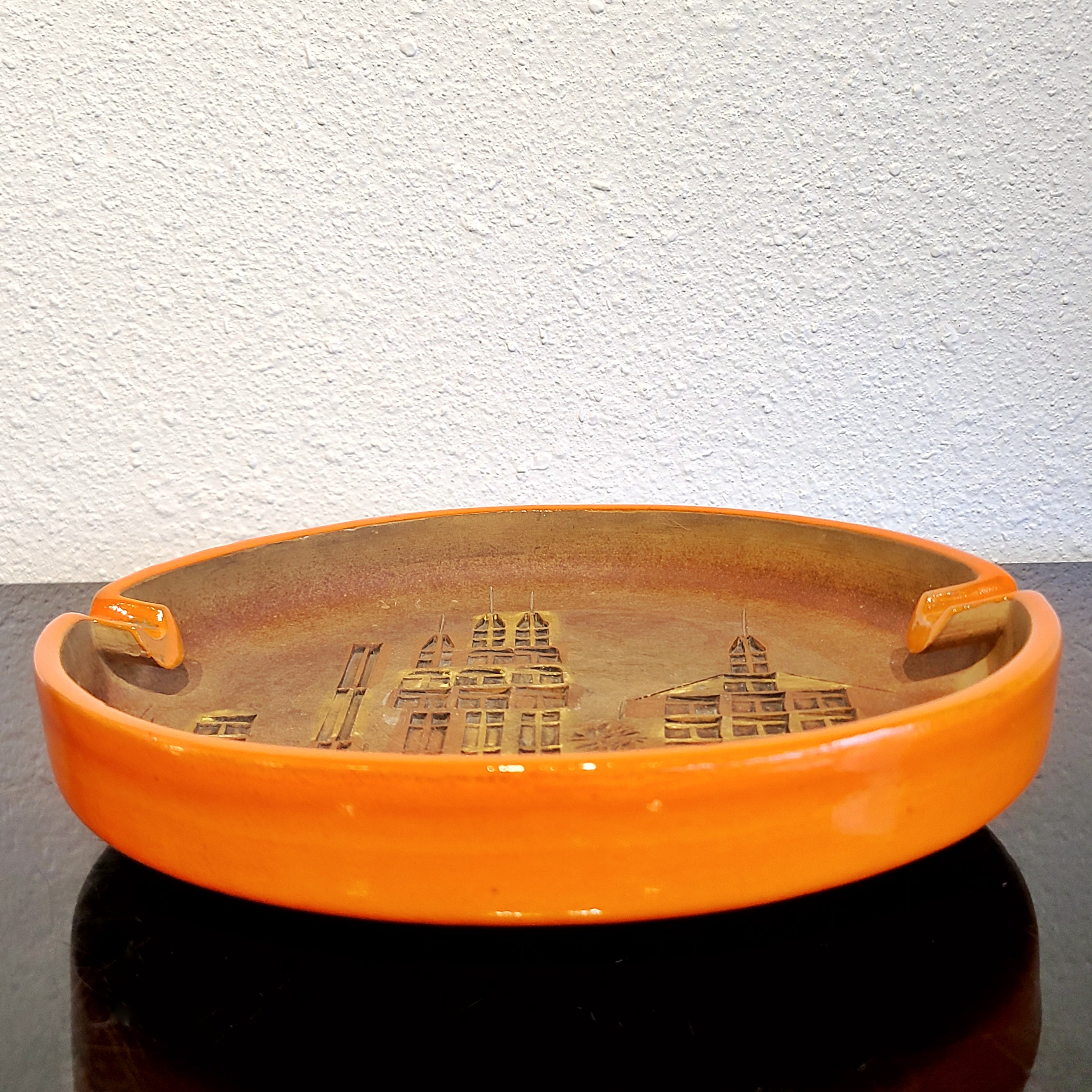 LARGE BITOSSI ‘CAMPUS’ DÉCOR ASHTRAY (NEVER USED)