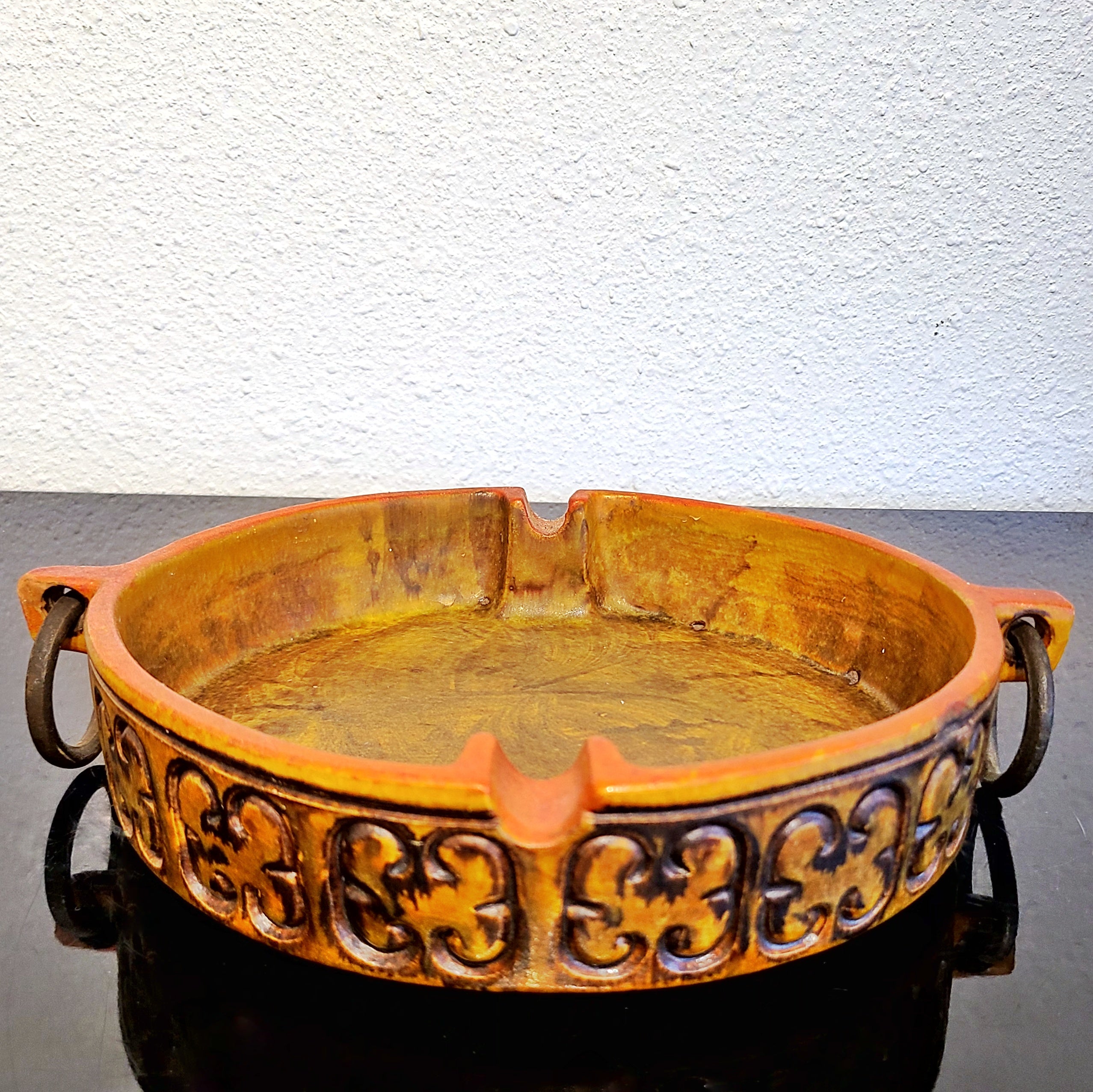 BORGINI ASHTRAY WITH IRON RINGS BY BAGNI CERAMICHE FOR RAYMOR
