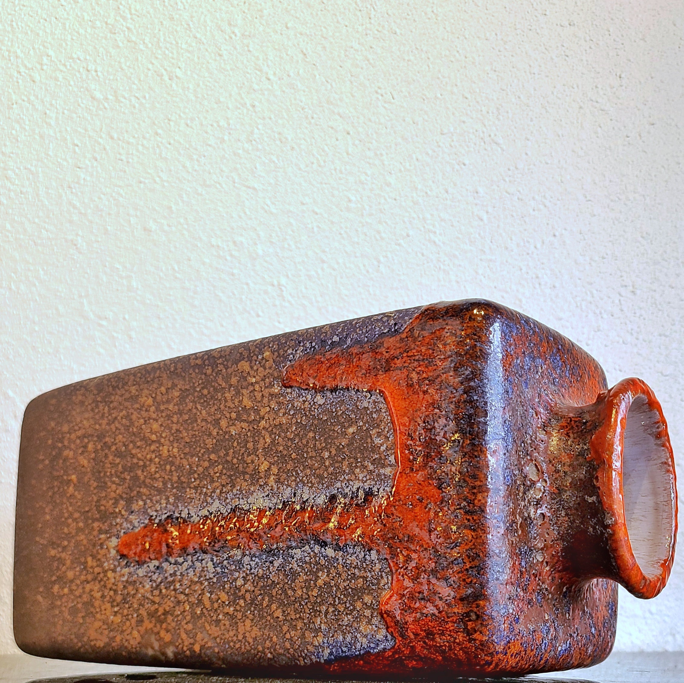 FAT-LAVA BOX VASE Nr. 671 BY URSULA BEYRAU FOR GRÄFLICH ORTENBURG