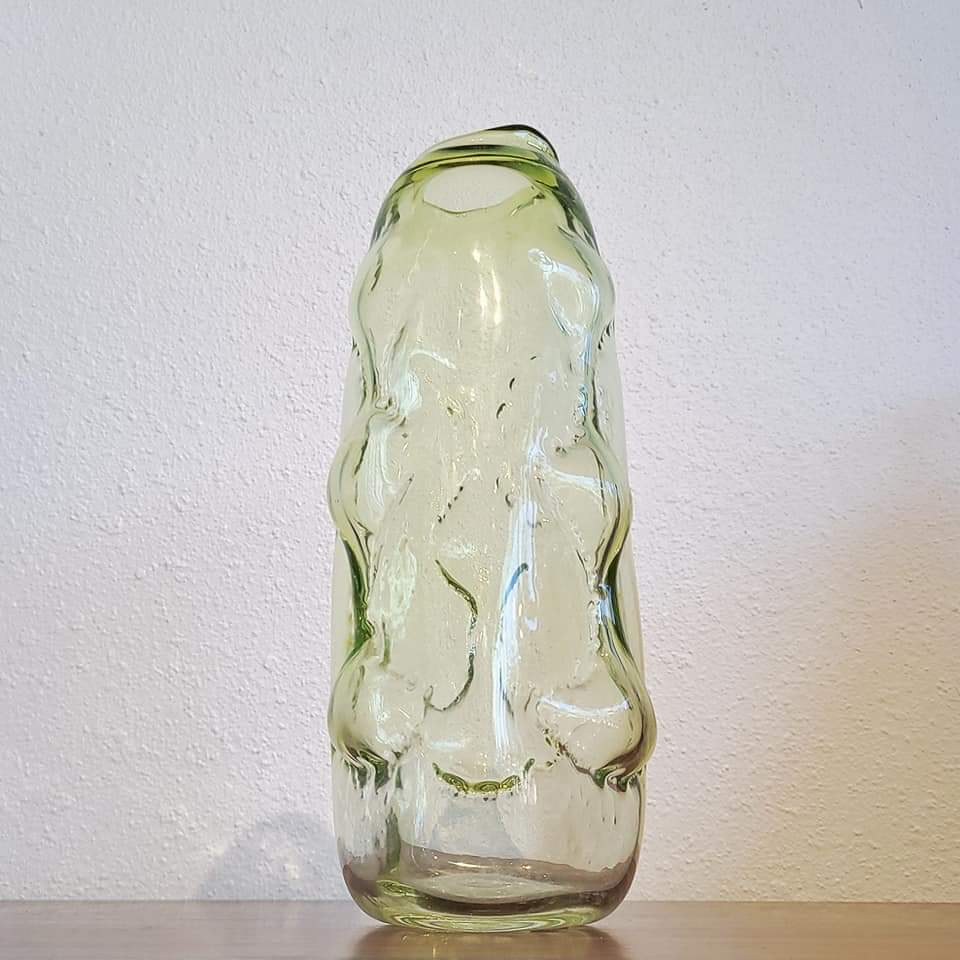 RARE WAYNE HUSTED BIOMORPHIC GLASS VASE Nr. 5422 FOR BLENKO
