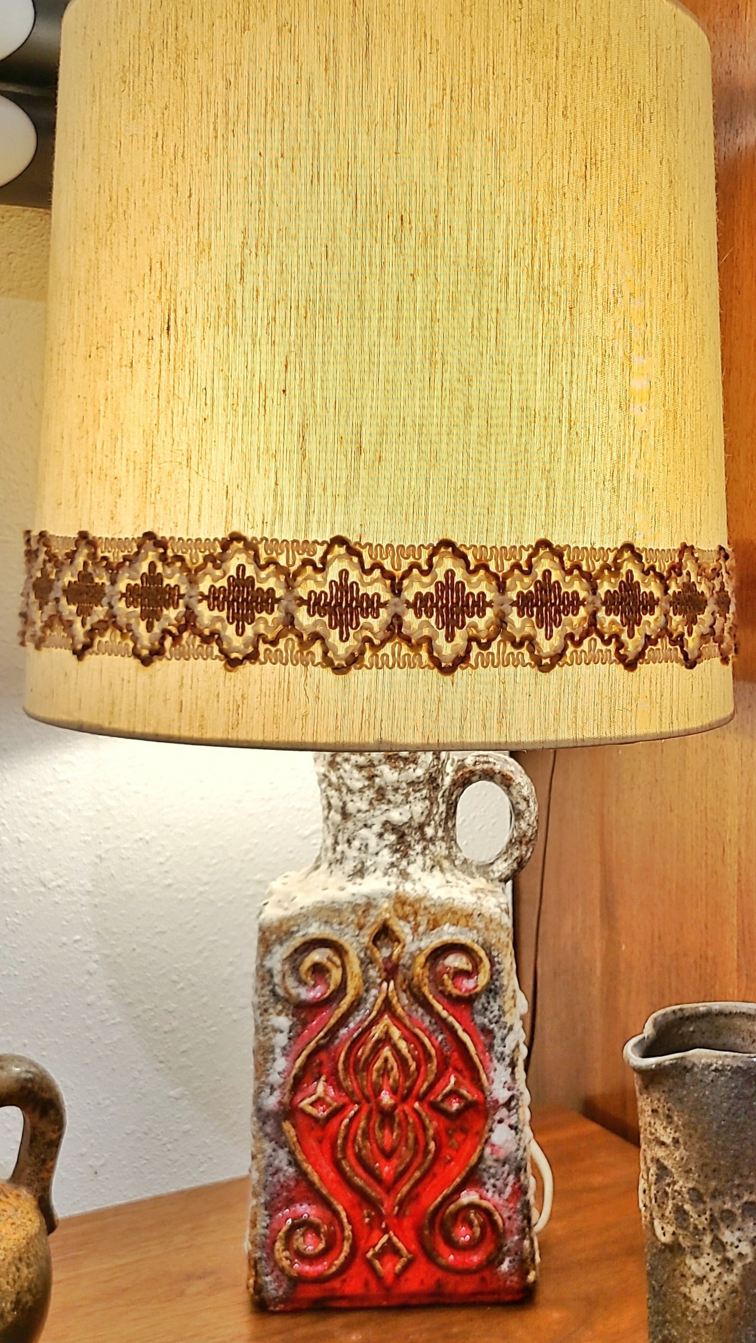 Ü-KERAMIK FAT-LAVA TABLE LAMP WITH PERIOD SHADE