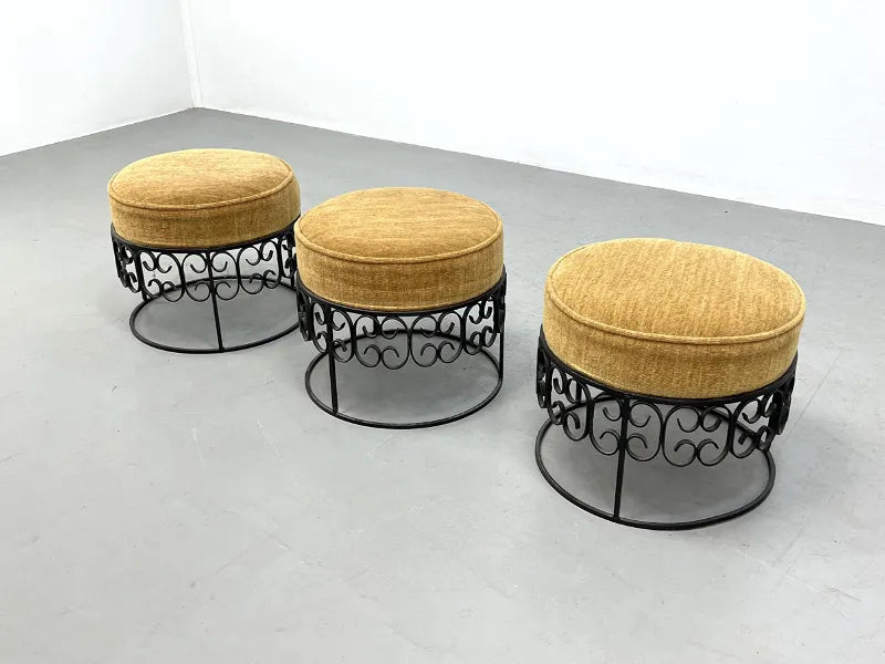 ARTHUR UMANOFF ‘GRANADA’ STACKING STOOLS FOR BOYUER SCOTT (1964)