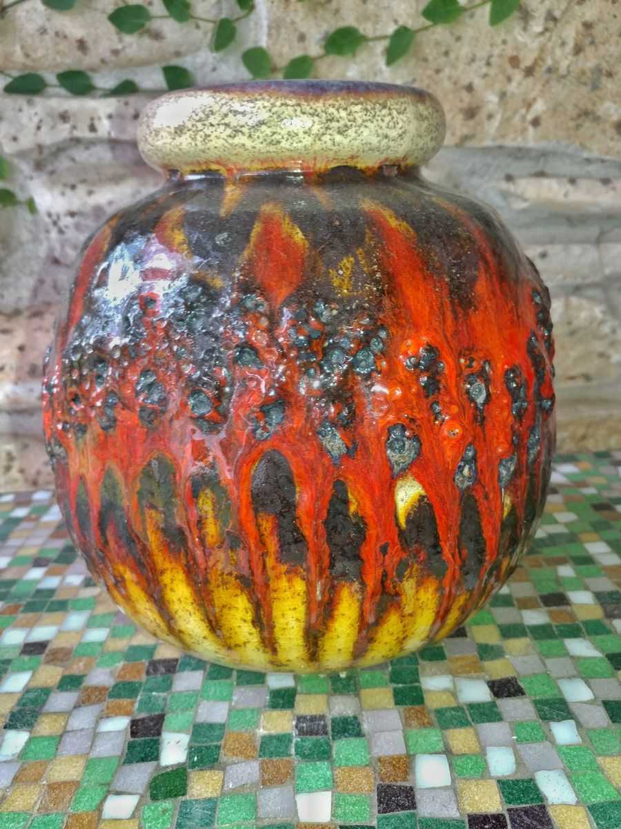 SCHEURICH KERAMIK ‘VULKAN’ CERAMOS BALL VASE Nr. 284/19