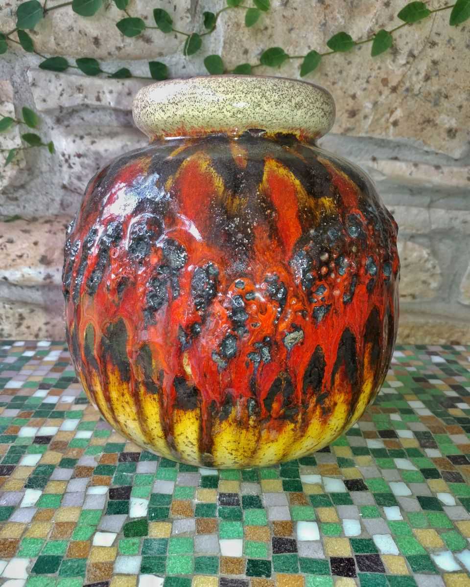 SCHEURICH KERAMIK ‘VULKAN’ CERAMOS BALL VASE Nr. 284/19
