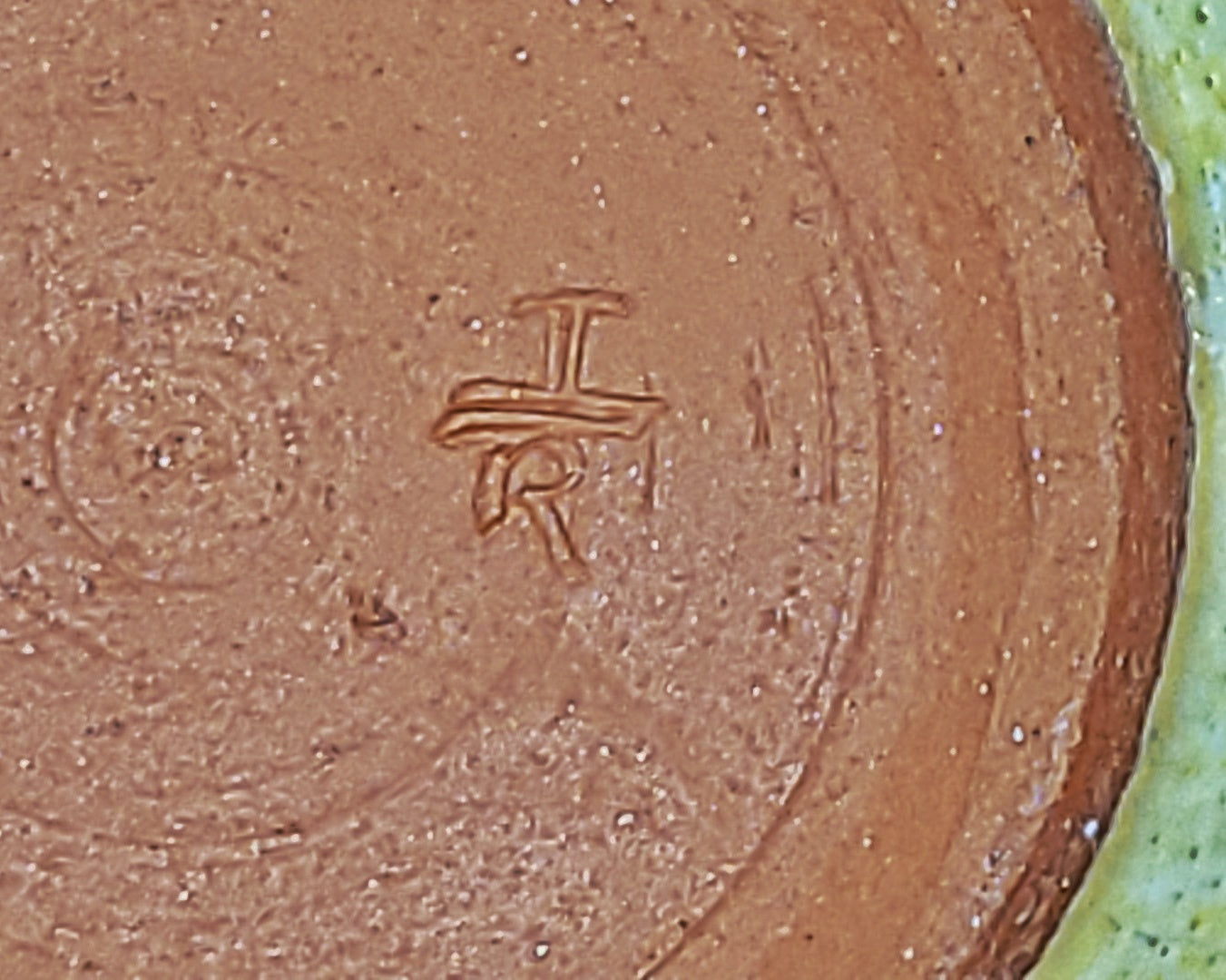 TOPFEREI RÖMHILD (GRAMANN) STUDIO POTTERY BUD VASE (GDR)
