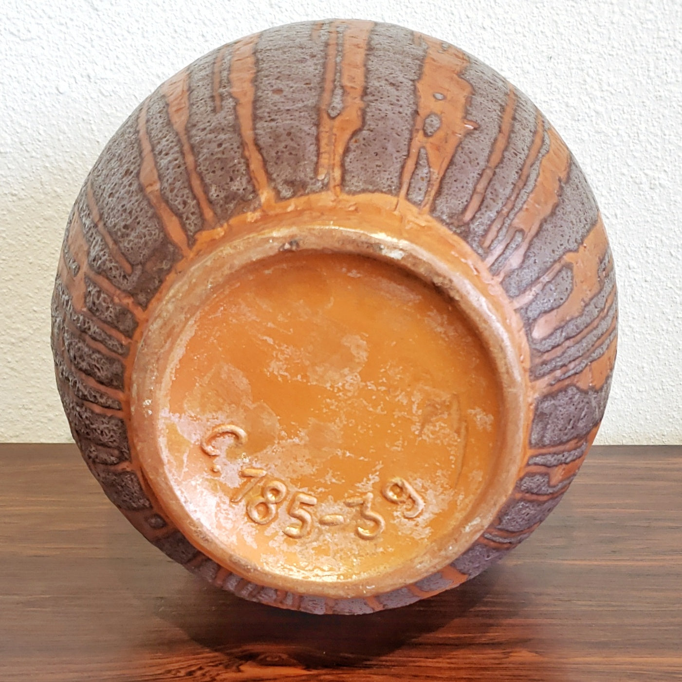 CARSTENS TÖNNIESHOF ‘ATELIER’ SERIES ‘BERLIN’ VASE Nr. 185/39