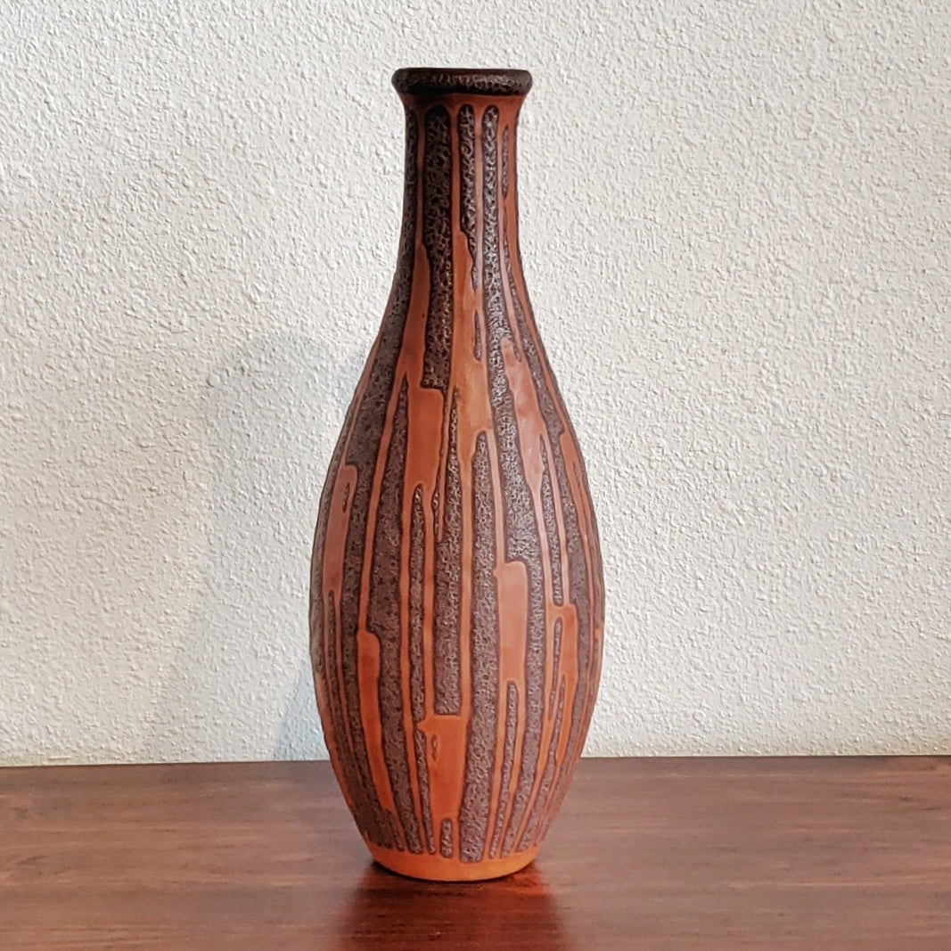CARSTENS TÖNNIESHOF ‘ATELIER’ SERIES ‘BERLIN’ PITCHER VASE Nr. 202 (41 cm)