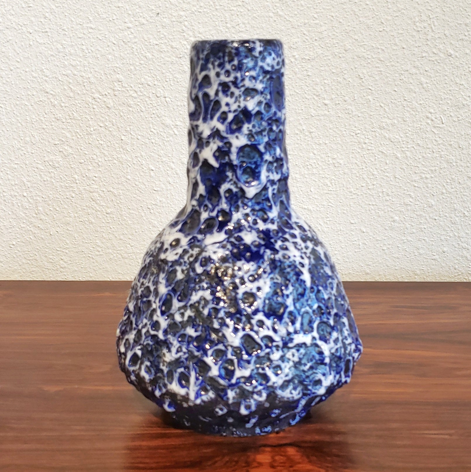 ES KERAMIK BLUE AND WHITE FAT-LAVA VASE Nr. 602/22