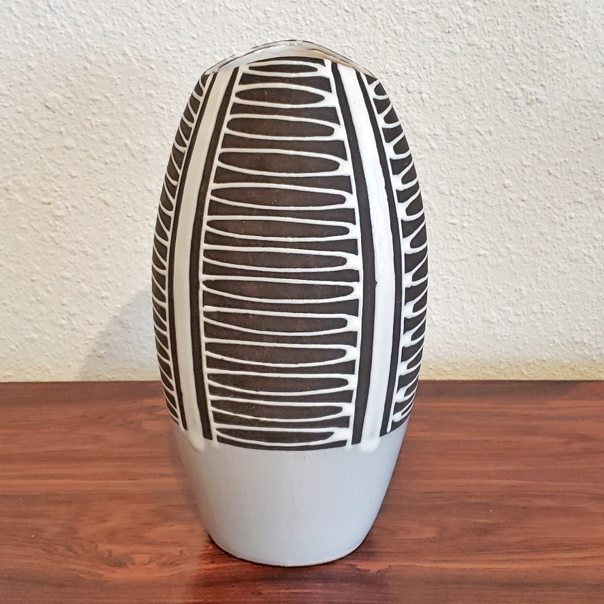 1950s LIESEL SPORNHAUER ‘HAIGER’ FISH-MOUTH VASE 101/21 FOR SCHLOSSBERG