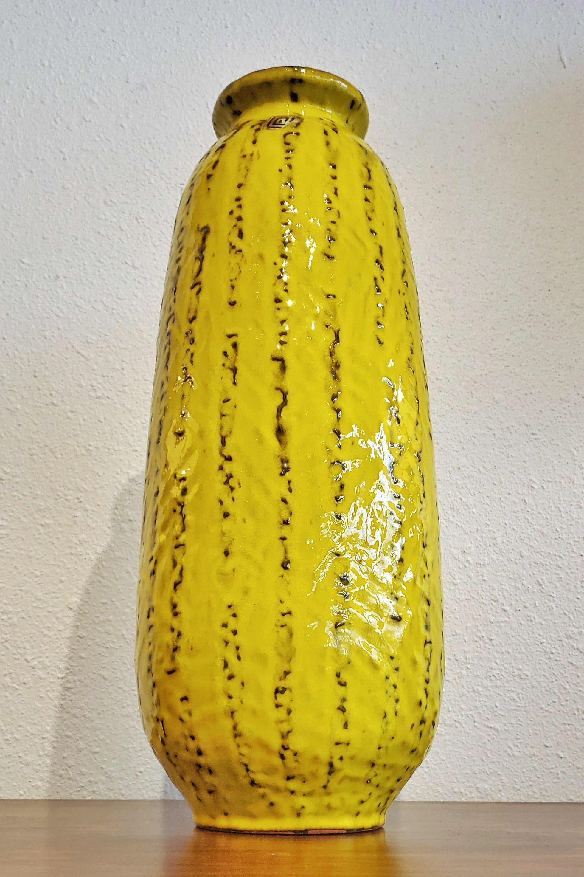 1960s CARSTENS TÖNNIESHOF ‘ATELIER’ SERIES VASE Nr. 112 (46 cm; RARE)