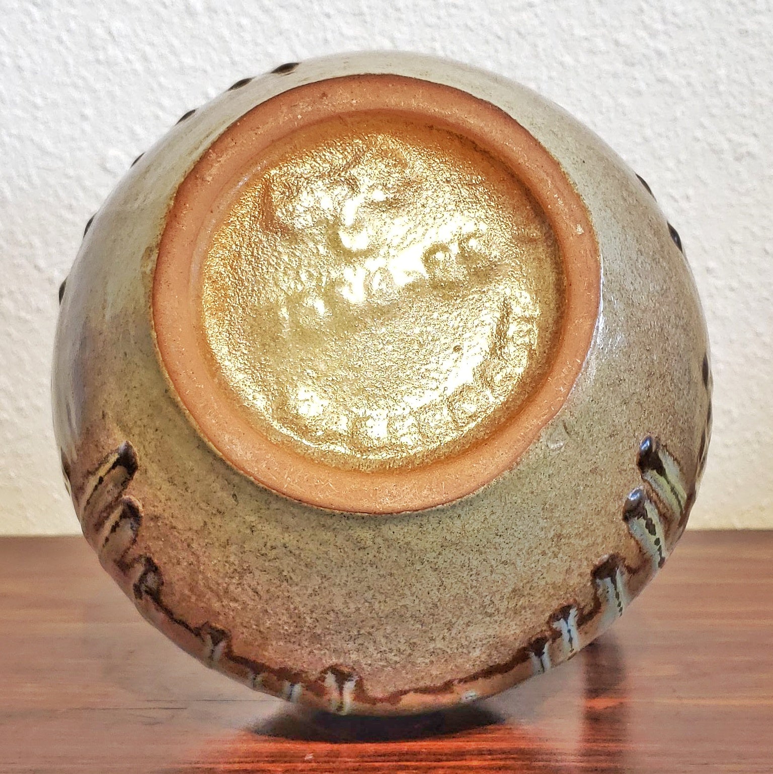 CARSTENS TÖNNIESHOF JUG VASE WITH GREEN LAVA GLAZE Nr. 7056/25
