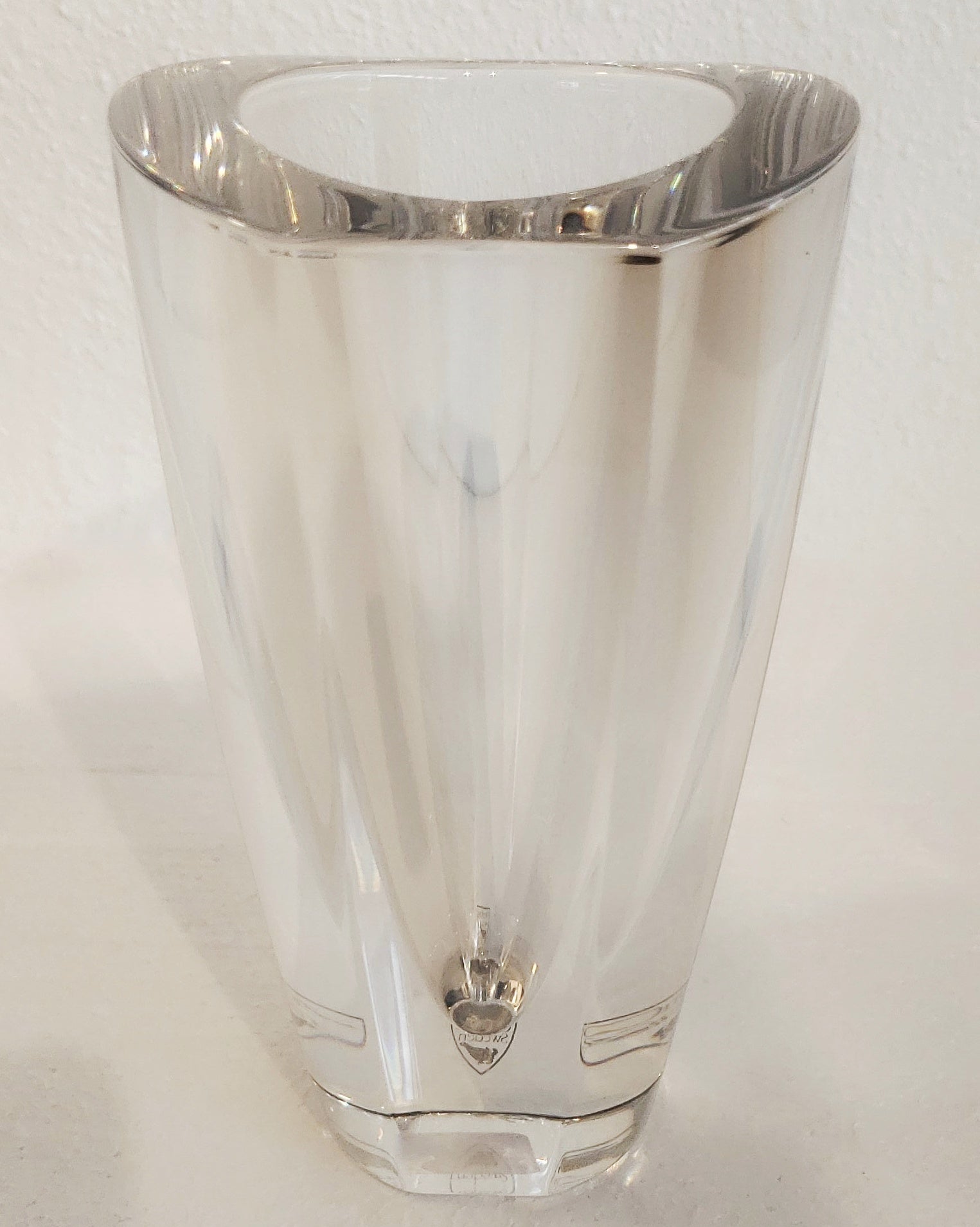 ERIKA LAGERBIELKE ‘MIRROR’ VASE FOR ORREFORS