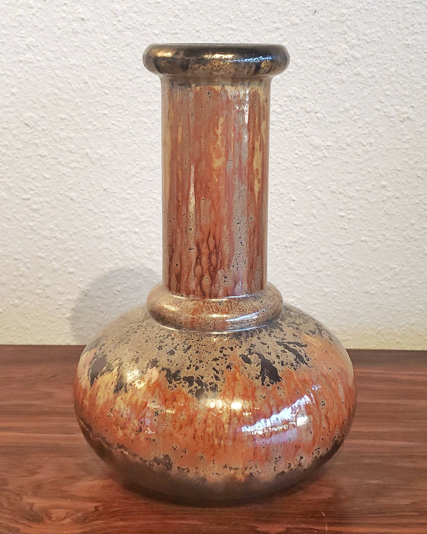 RENÉE NEUE IRIDESCENT LONG NECK VASE FOR HUTSCHENREUTHER
