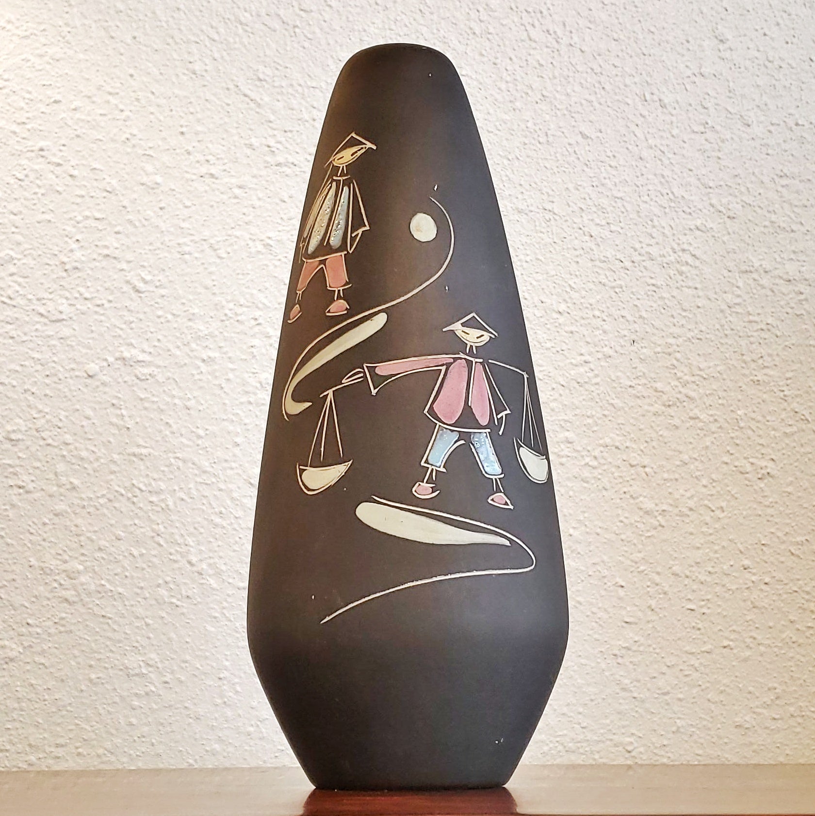 STÜTZEL SACHS ENGOBE VASE Nr. W 25 WITH ASIAN FIGURES