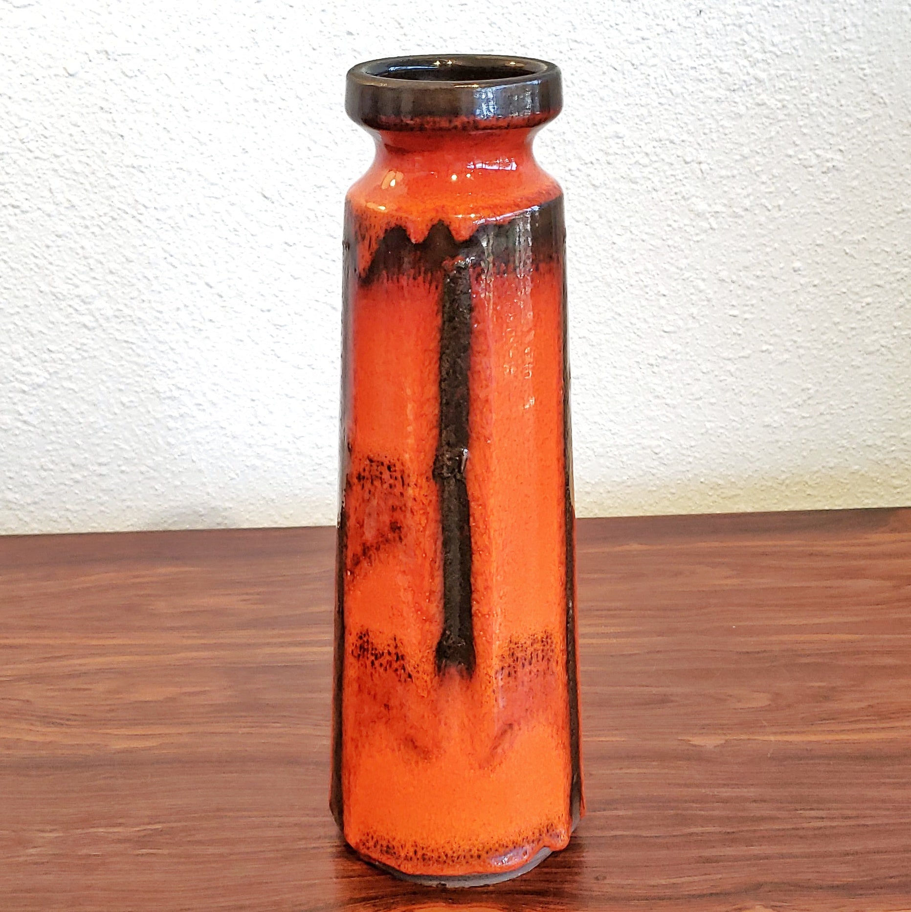RUSCHA KERAMIK ORANGE AND BLACK ‘COSTA’ DÉCOR VASE Nr. 848/1