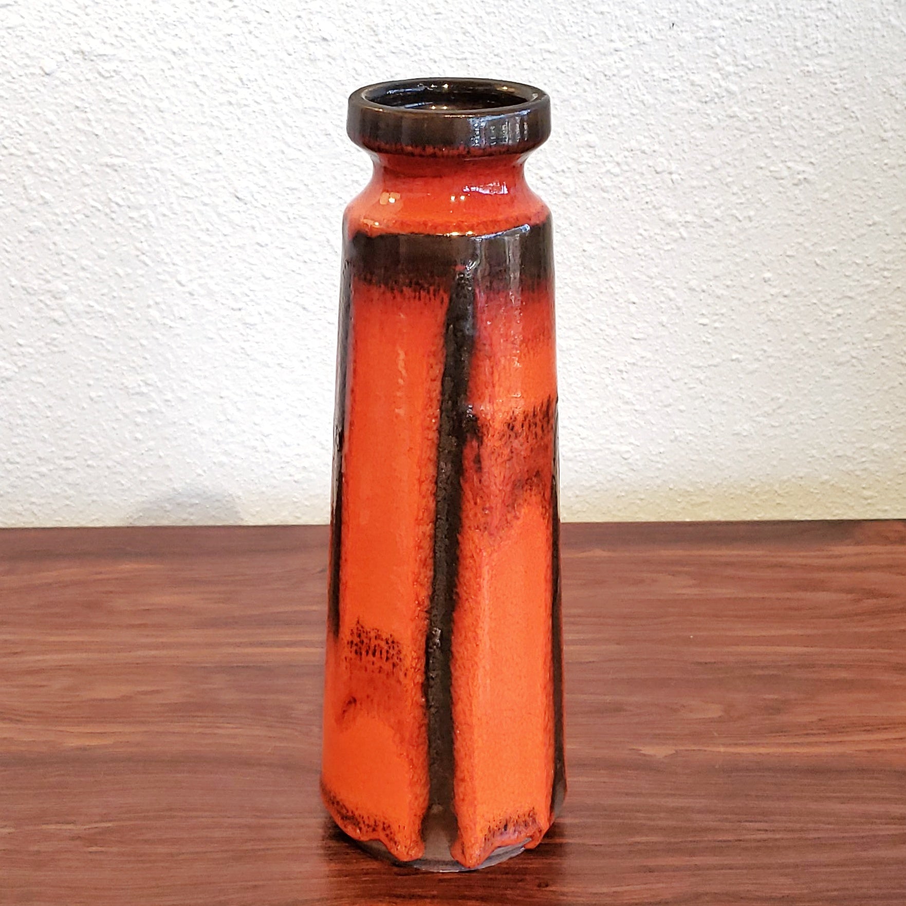 RUSCHA KERAMIK ORANGE AND BLACK ‘COSTA’ DÉCOR VASE Nr. 848/1