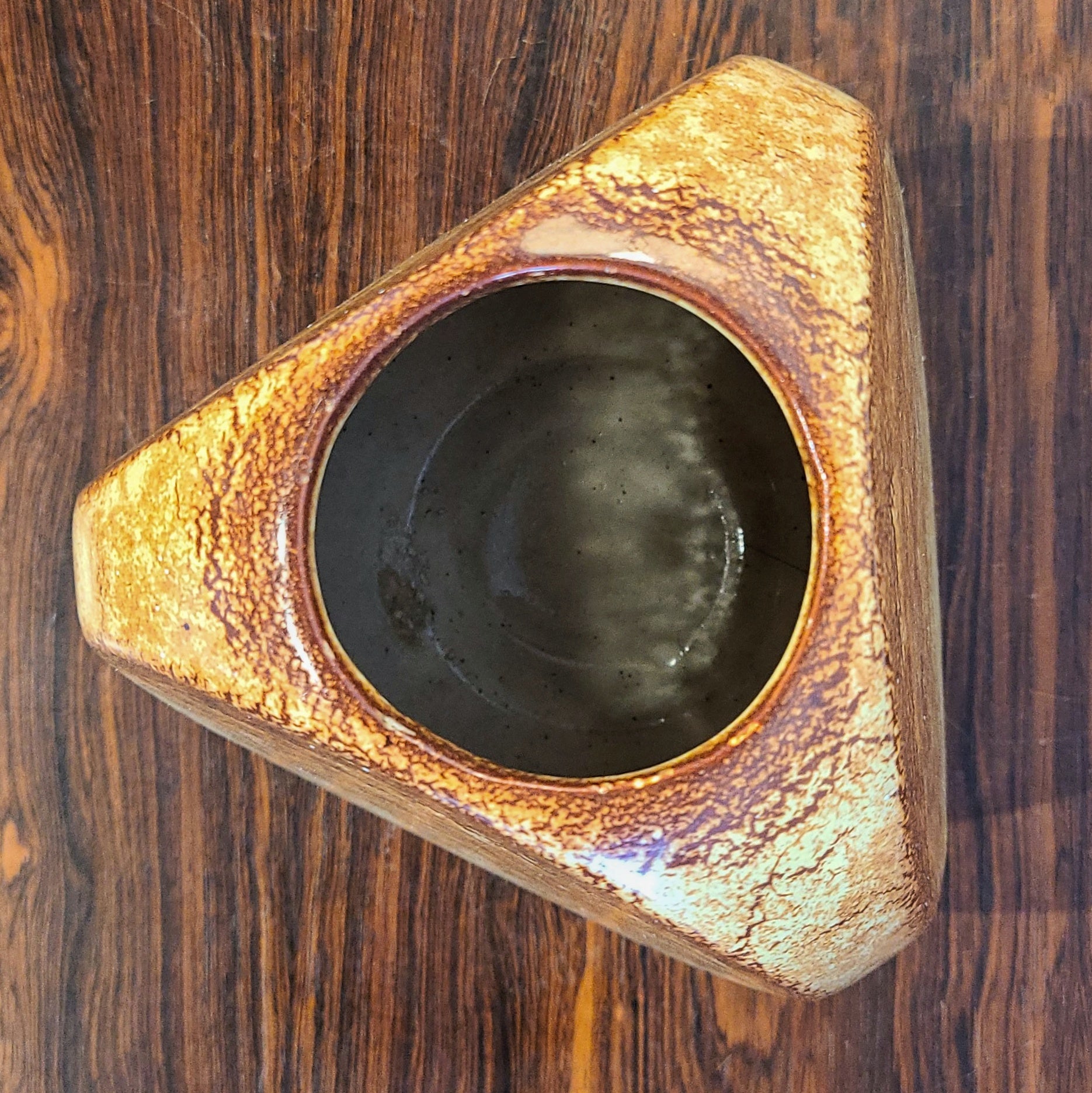 THREE SIDED VASE BY GIOVANNI BERTONCELLO
