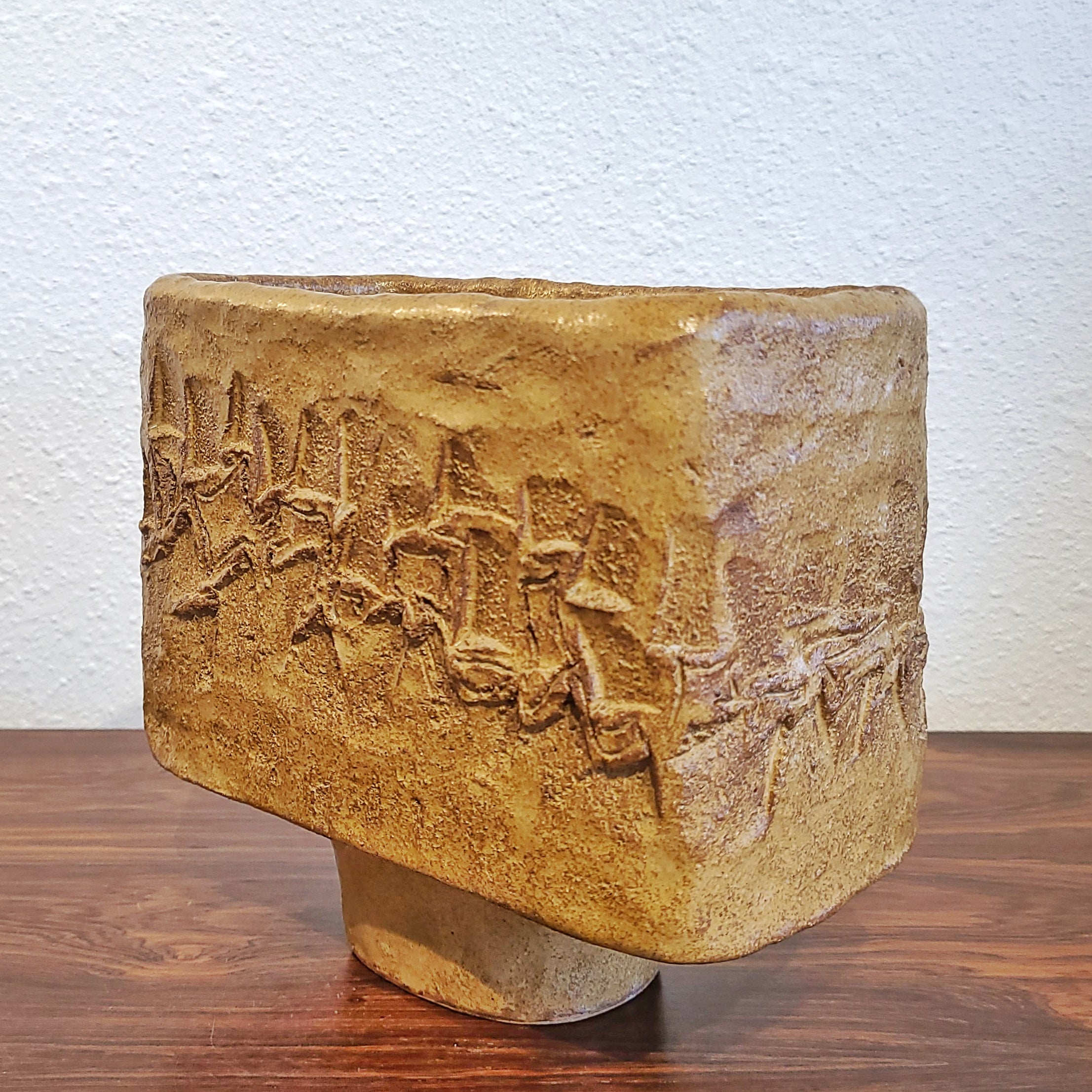 HANDMADE RECTANGULAR WABI-SABI STYLE IKEBANA VASE