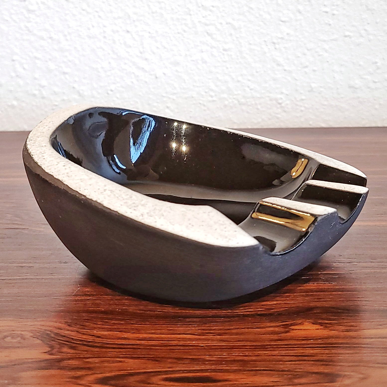 JAAP RAVELLI ‘BLACK & WHITE’ DÉCOR “BEAR PAW” ASHTRAY/TRINKET DISH Nr. 250