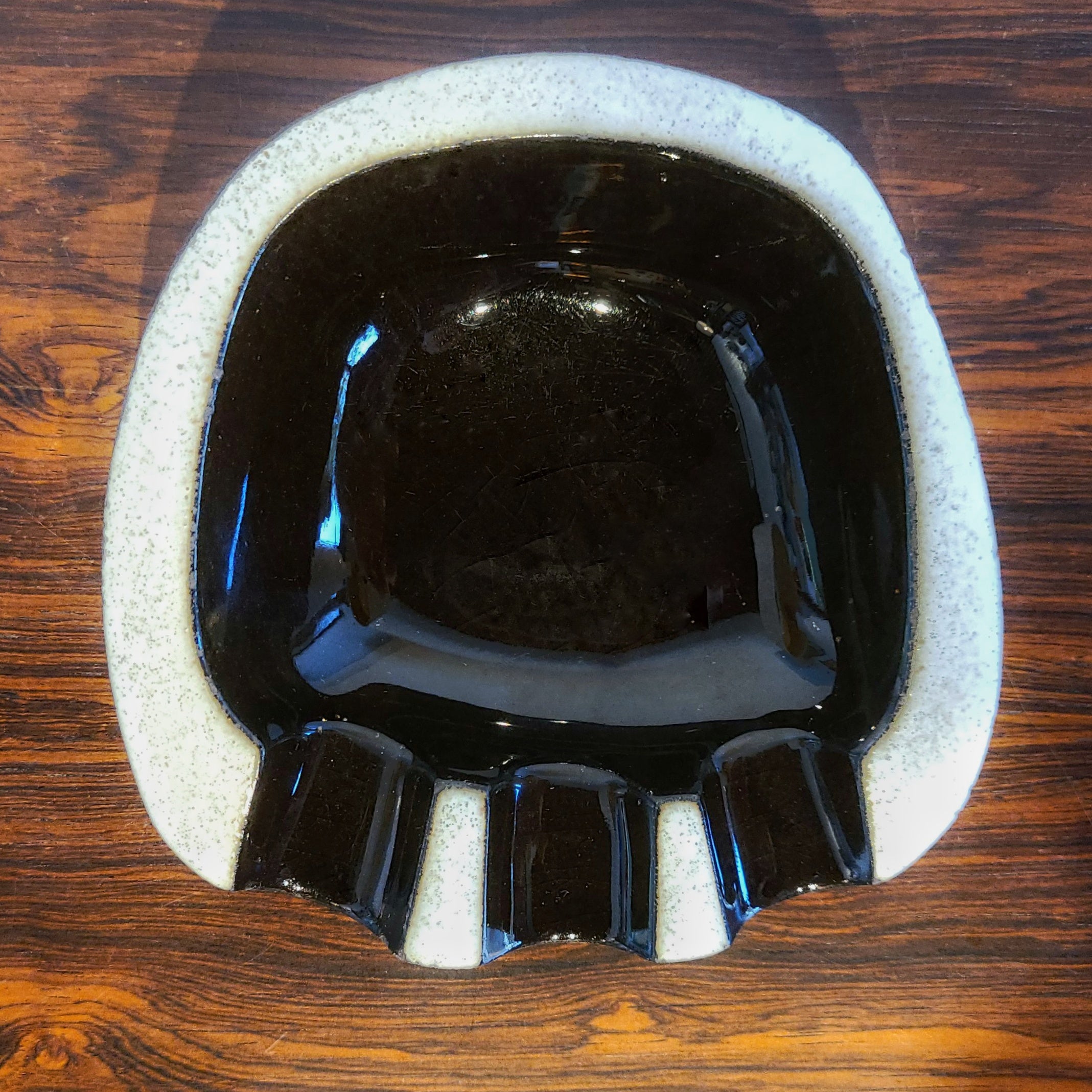 JAAP RAVELLI ‘BLACK & WHITE’ DÉCOR “BEAR PAW” ASHTRAY/TRINKET DISH Nr. 250