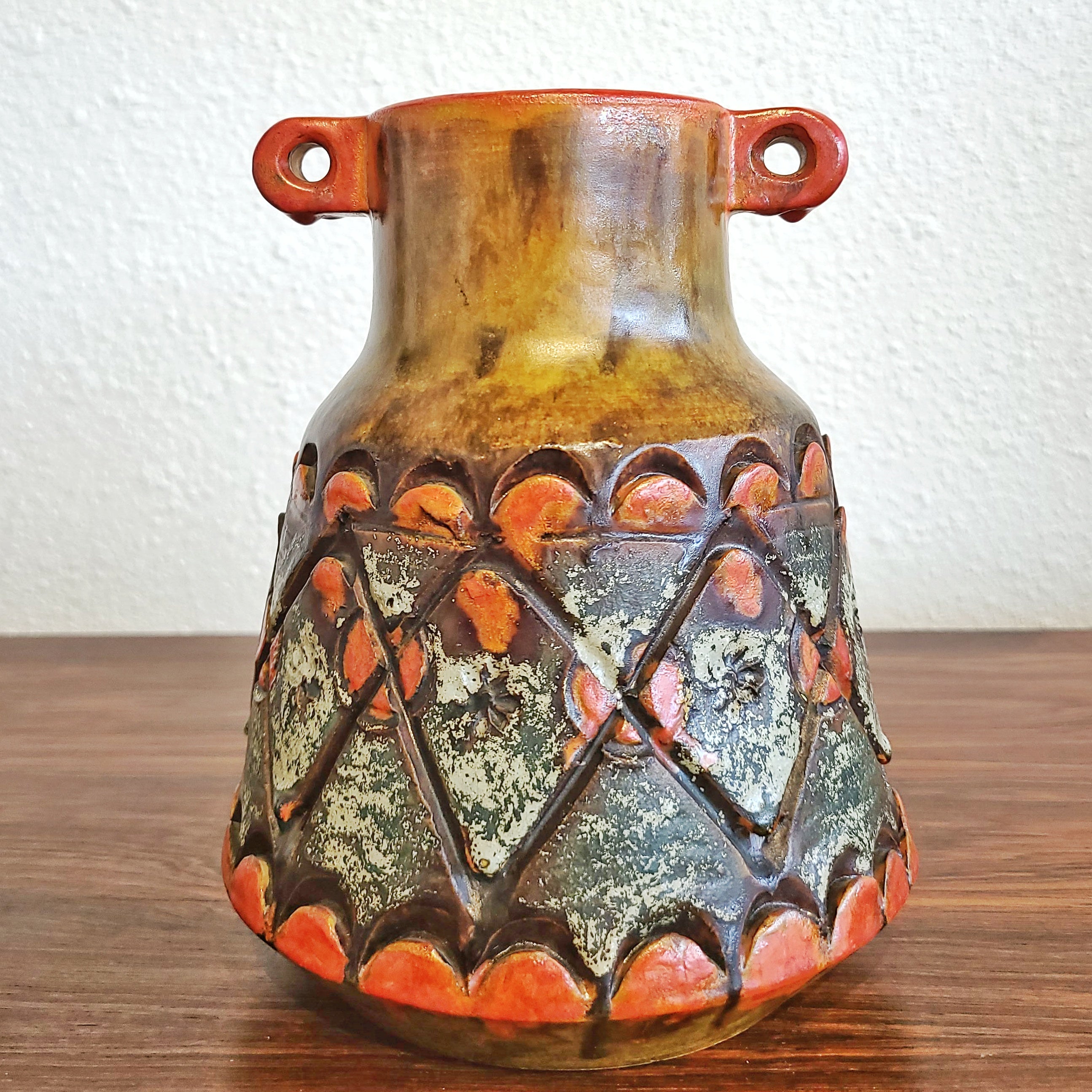 UNUSUAL ALVINO BAGNI ‘AUTUMN SUNSET’ VASE (ITALY)