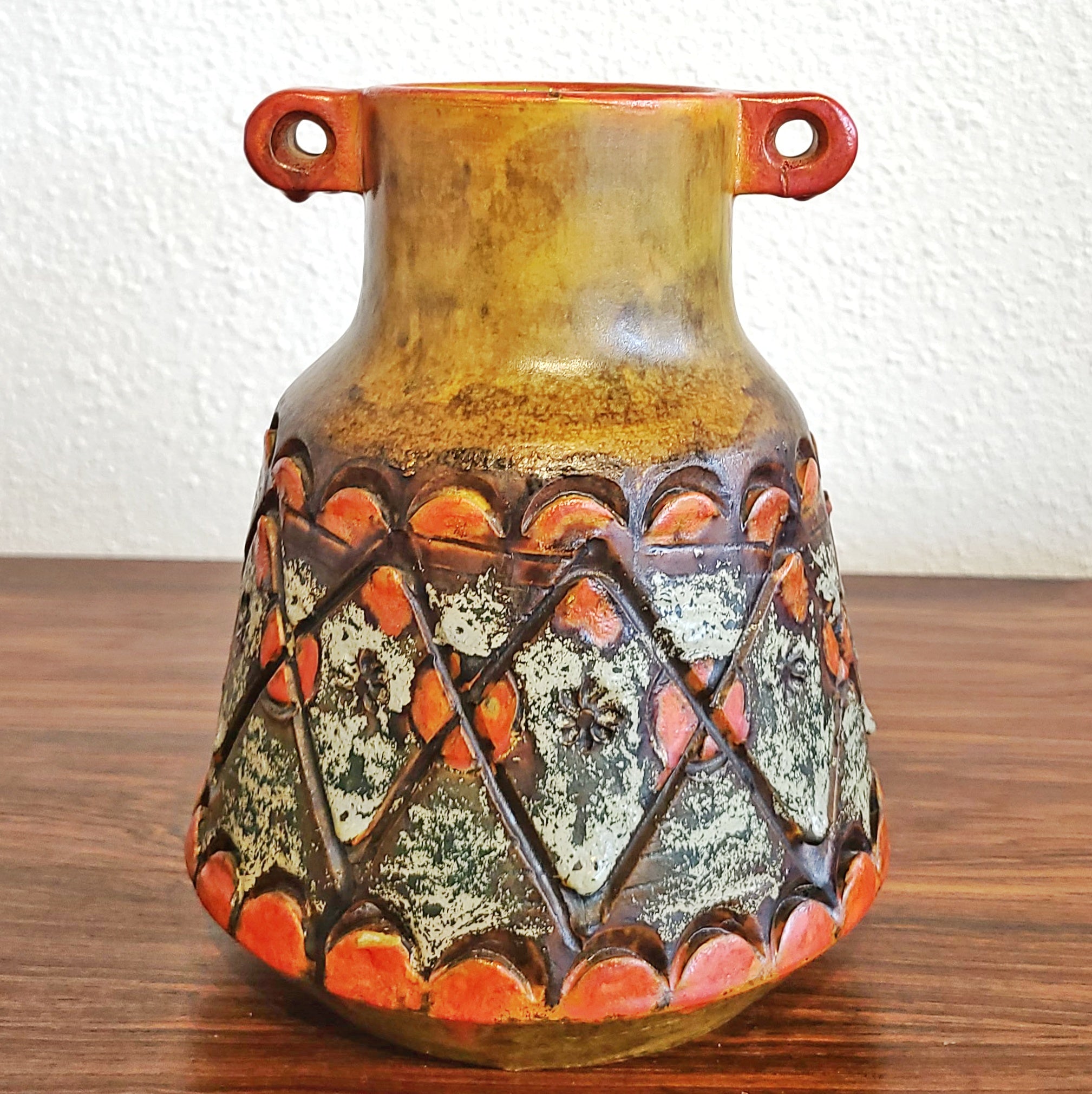 UNUSUAL ALVINO BAGNI ‘AUTUMN SUNSET’ VASE (ITALY)
