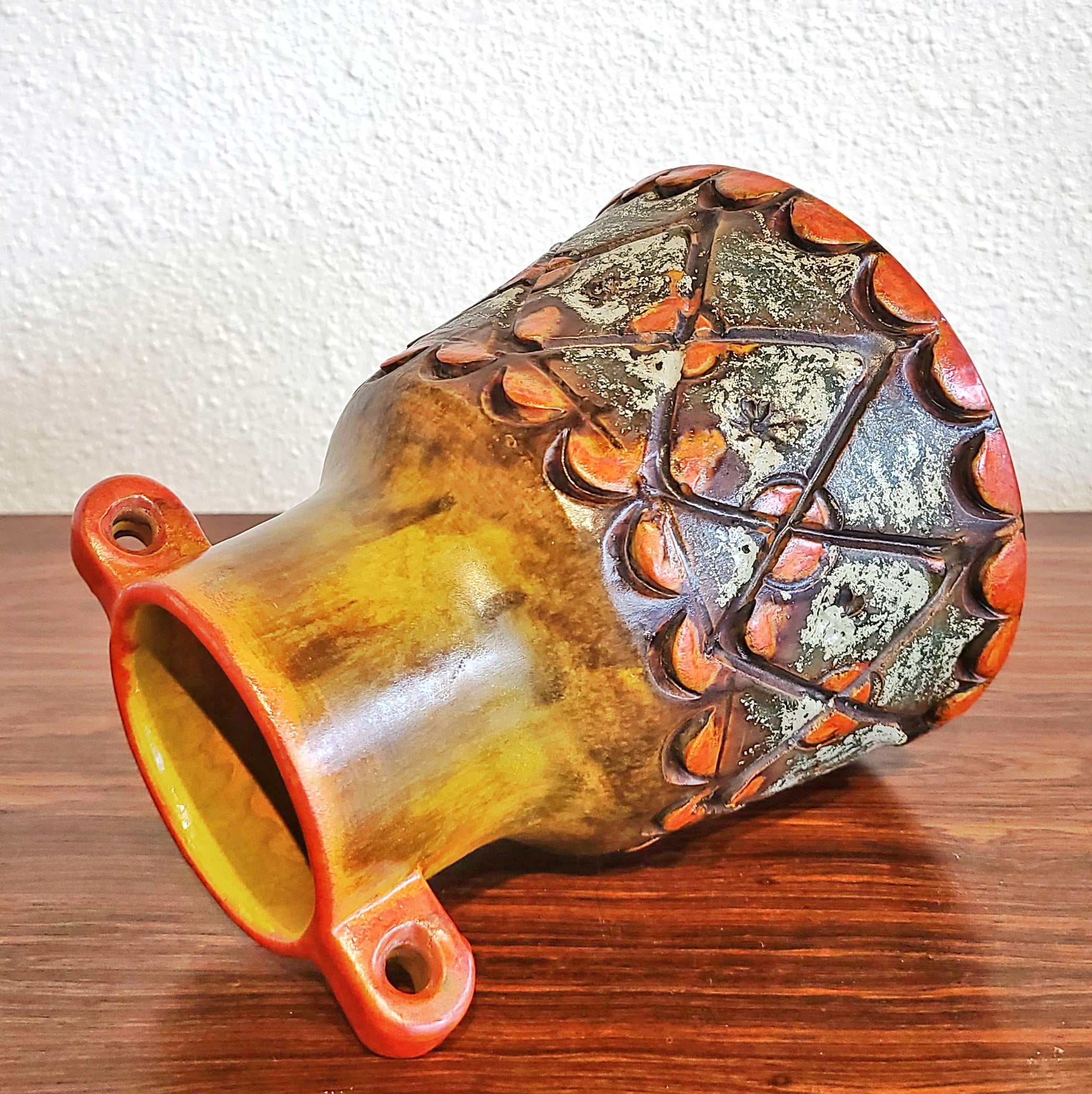 UNUSUAL ALVINO BAGNI ‘AUTUMN SUNSET’ VASE (ITALY)