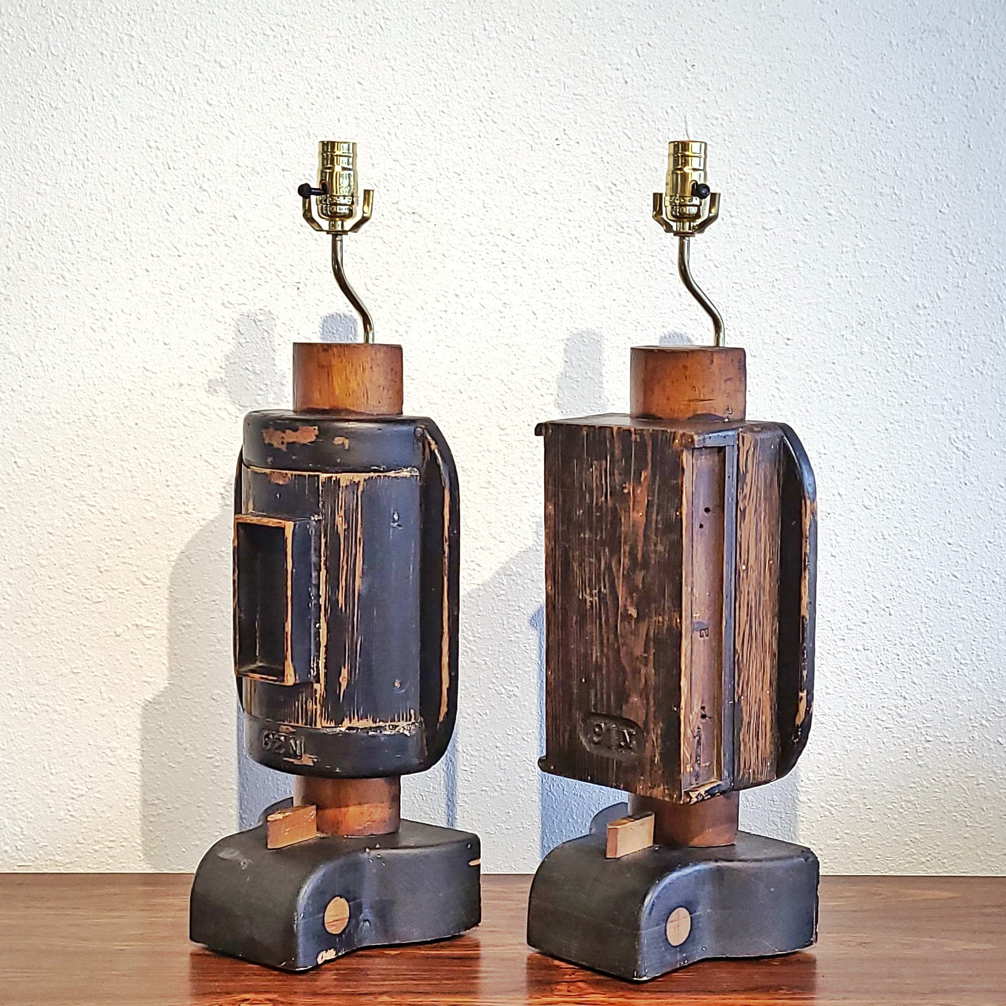 PAIR OF INDUSTRIAL FOUNDRY-MOLD TABLE LAMPS