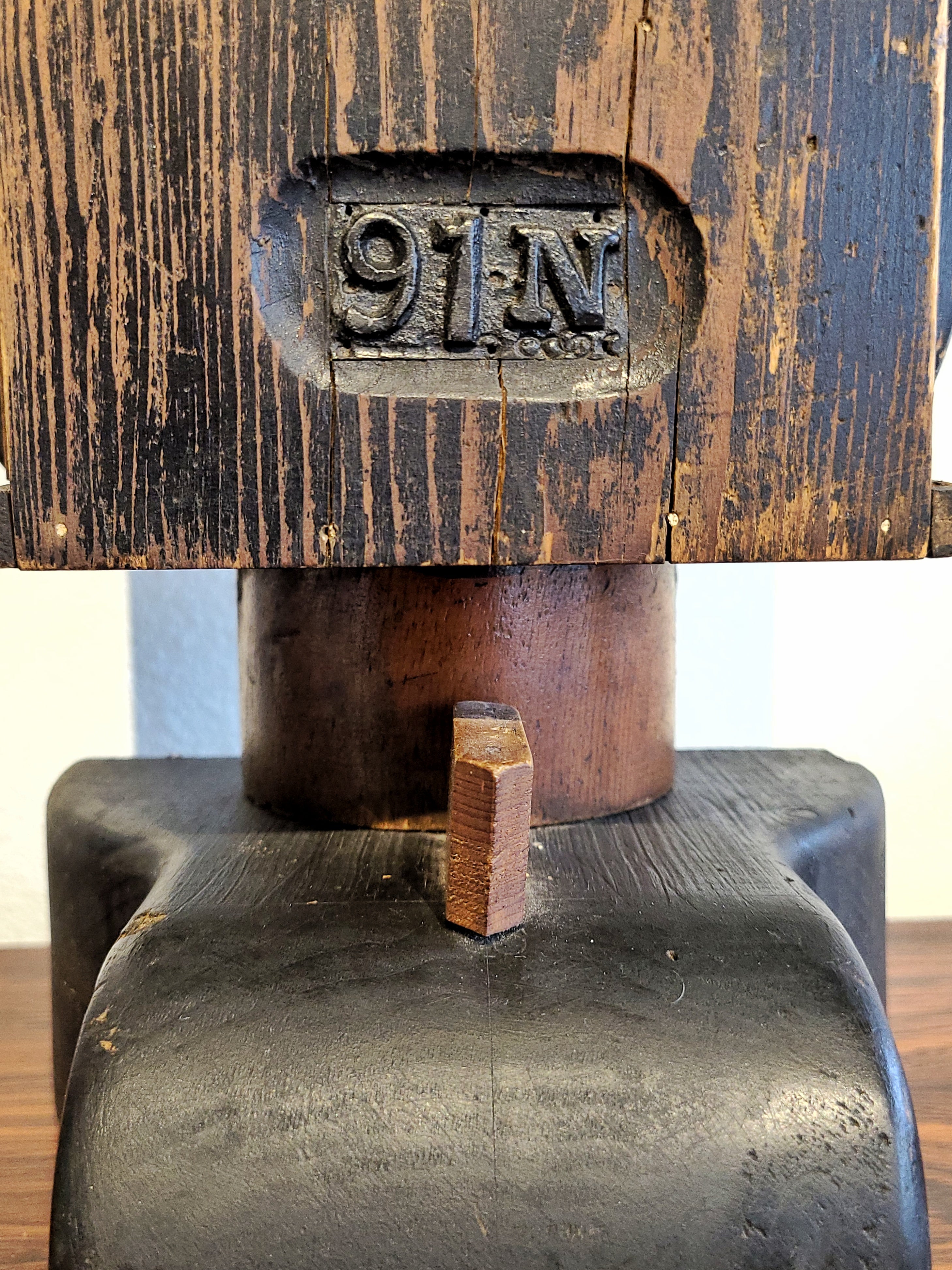 PAIR OF INDUSTRIAL FOUNDRY-MOLD TABLE LAMPS