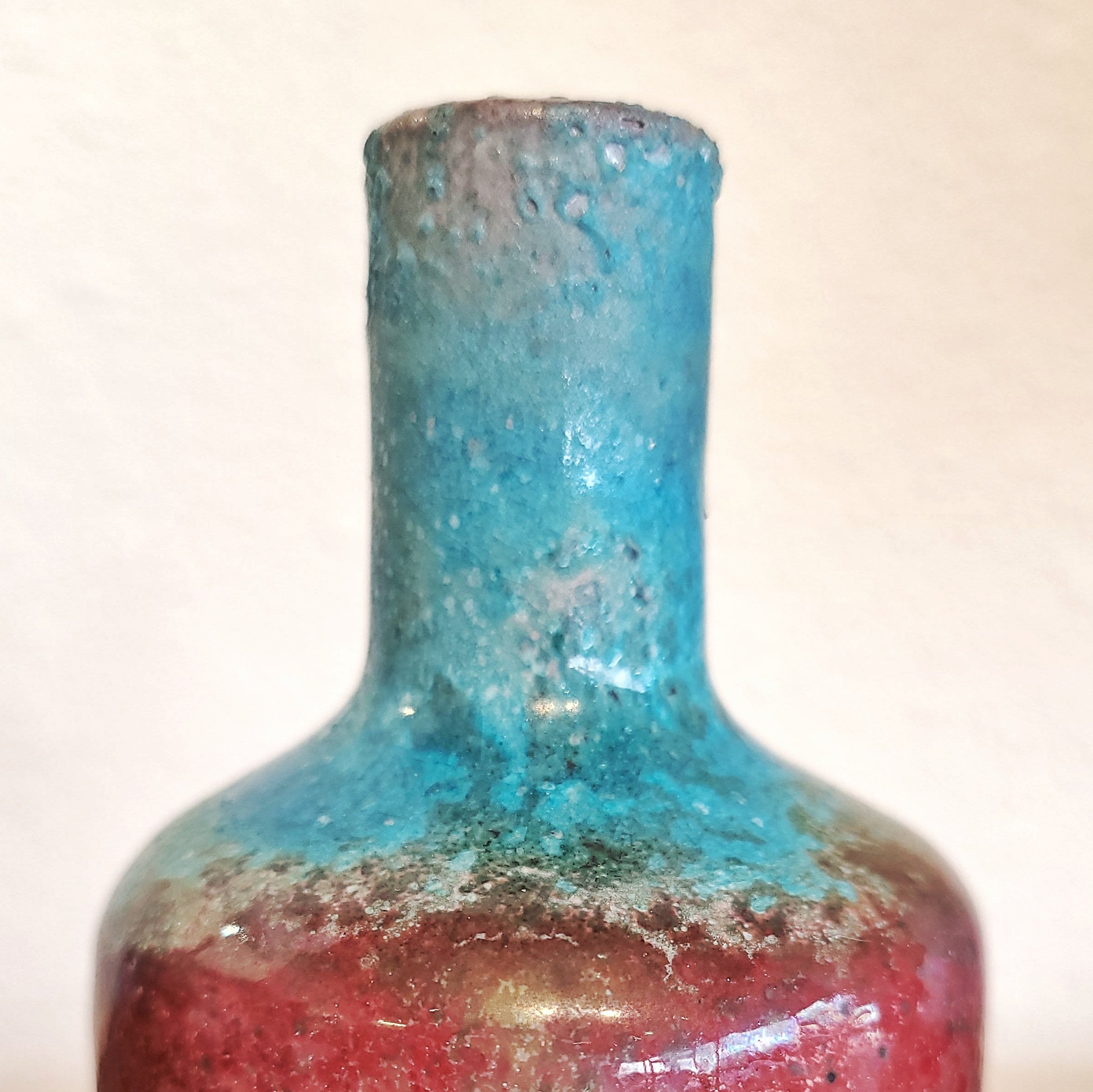 BOTTLE-SHAPED STUDIO VASE BY MARGARETE SCHOTT