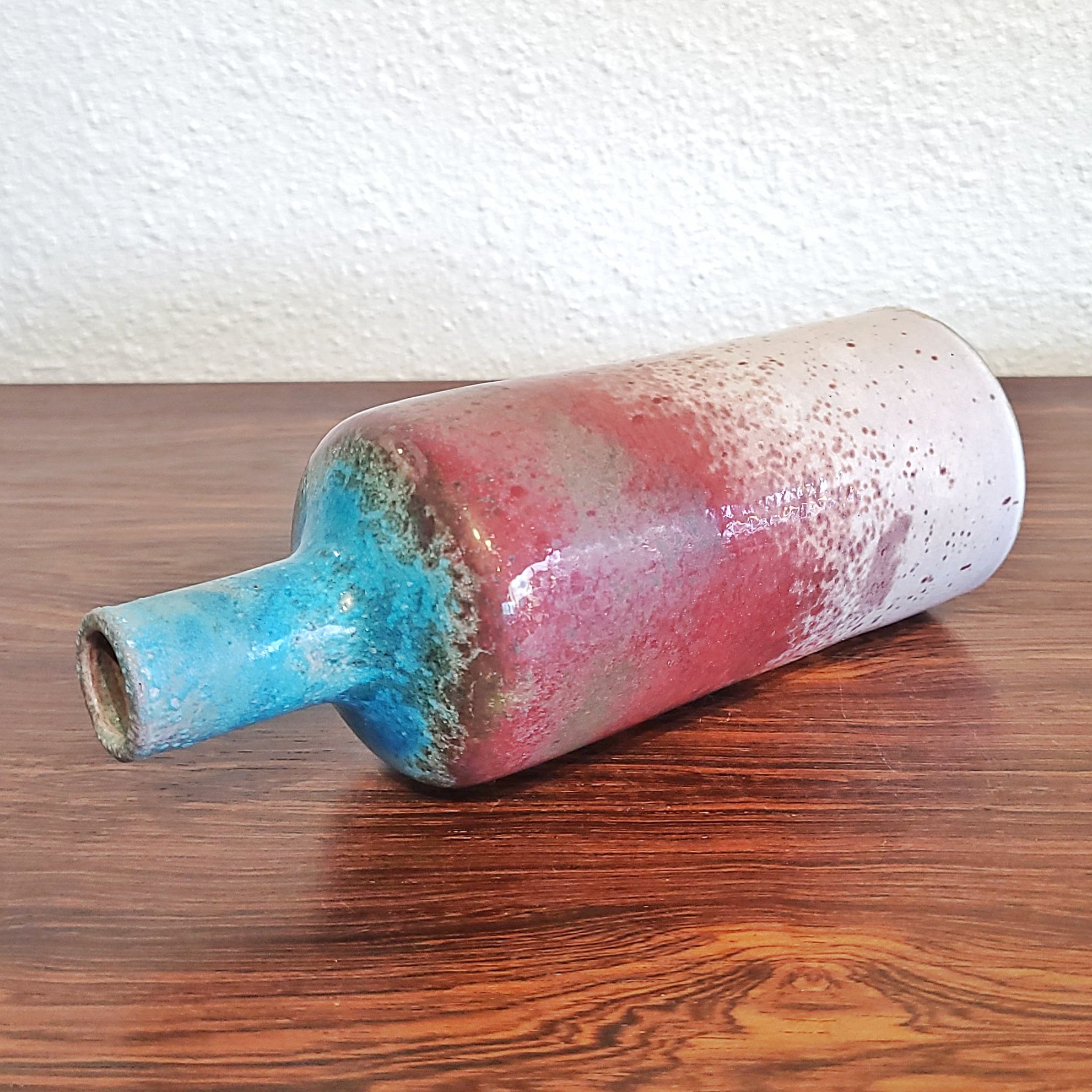 BOTTLE-SHAPED STUDIO VASE BY MARGARETE SCHOTT