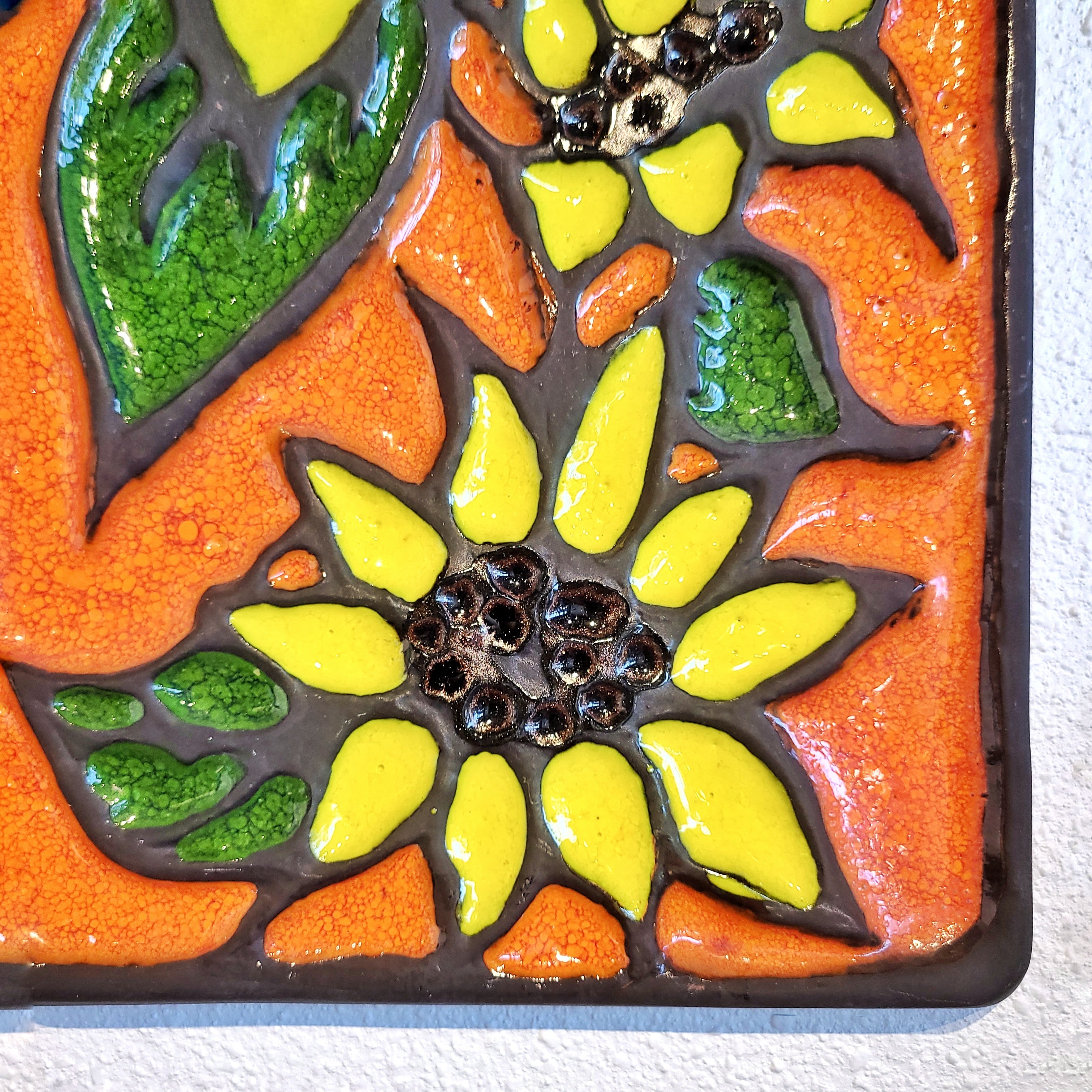 CARSTENS TÖNNIESHOF LUXUS SERIES “FLOWER POWER” WALL TILE