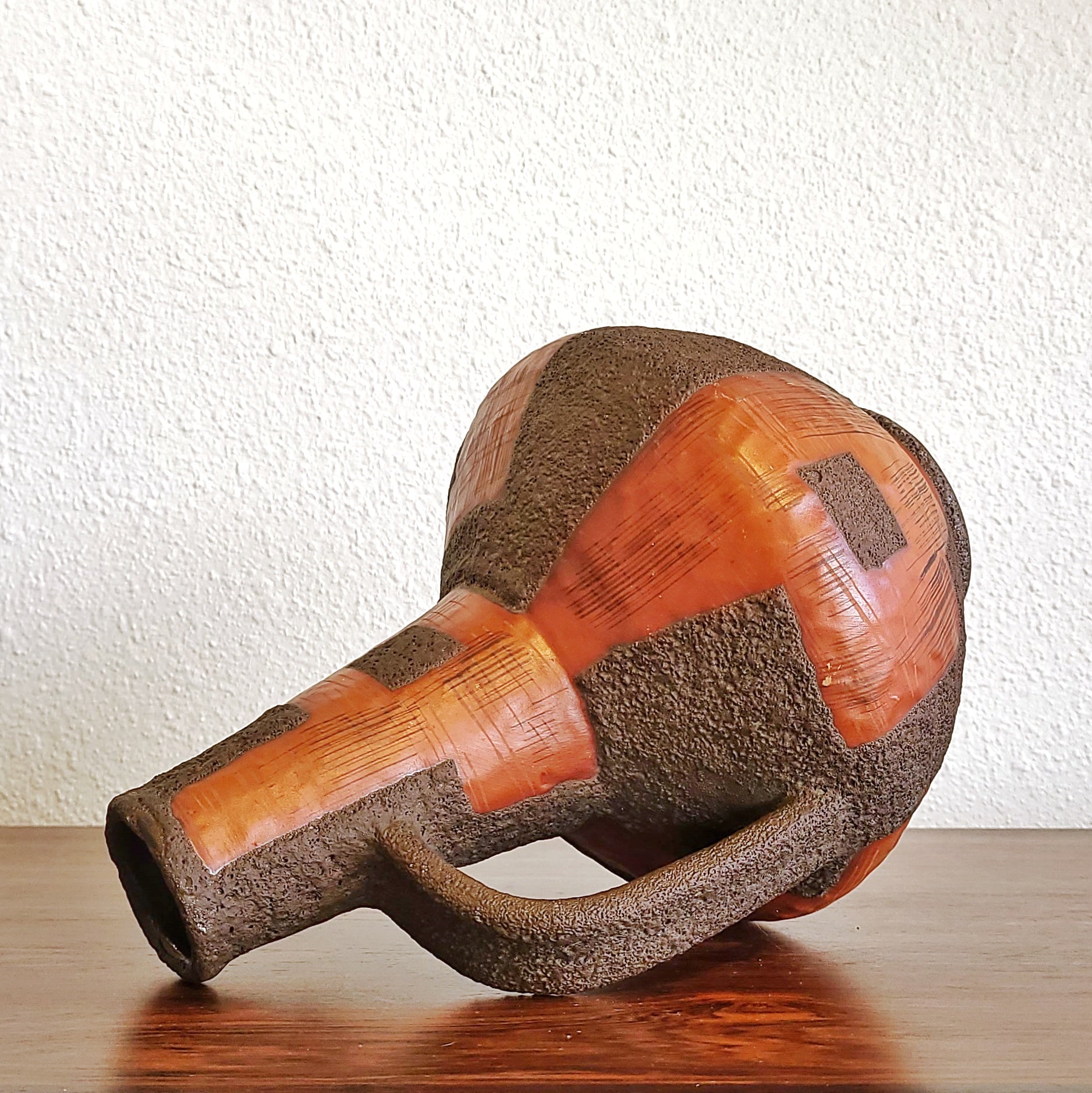 CARSTENS ‘ATELIER’ HANDLE VASE Nr. 201 (RARE DÉCOR)