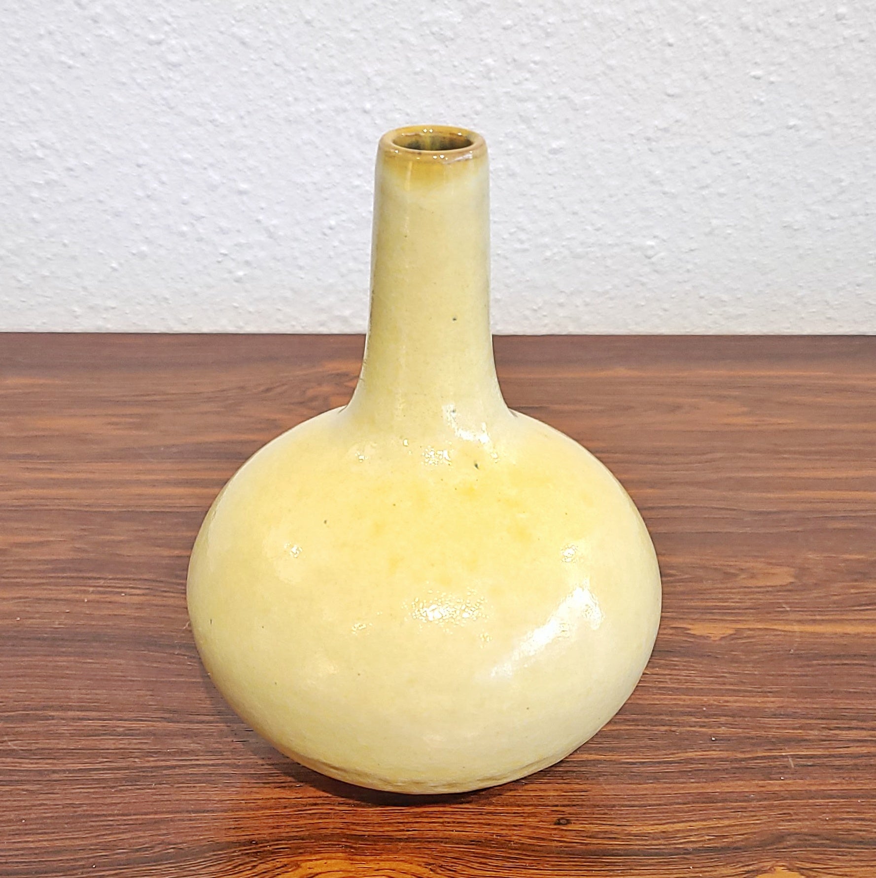 TOPFEREI RÖMHILD (GRAMANN) STUDIO POTTERY BUD VASE (GDR)