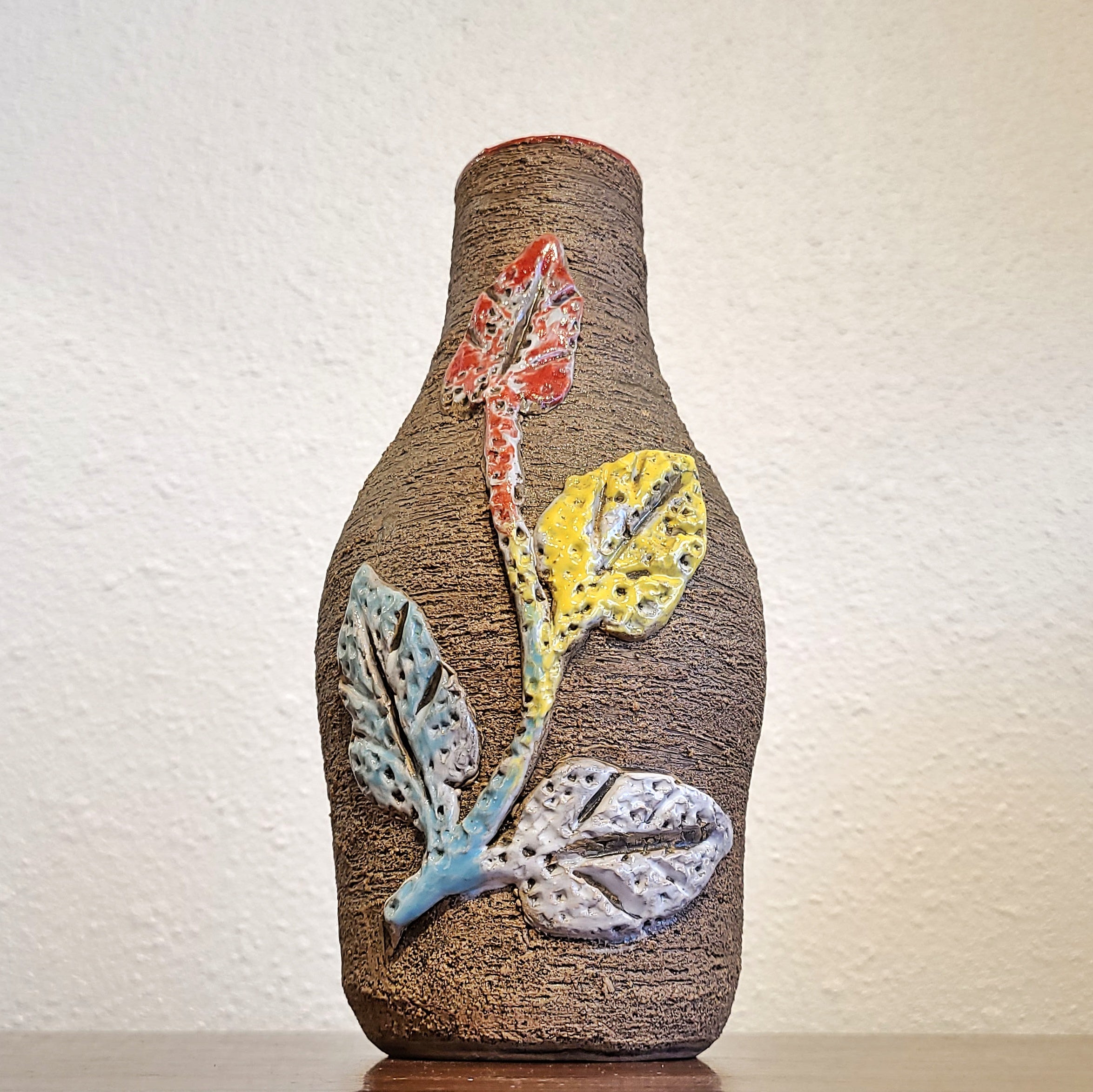 FRATELLI FANCIULLACCI ‘VINE & LEAF’ RELIEF DÉCOR VASE