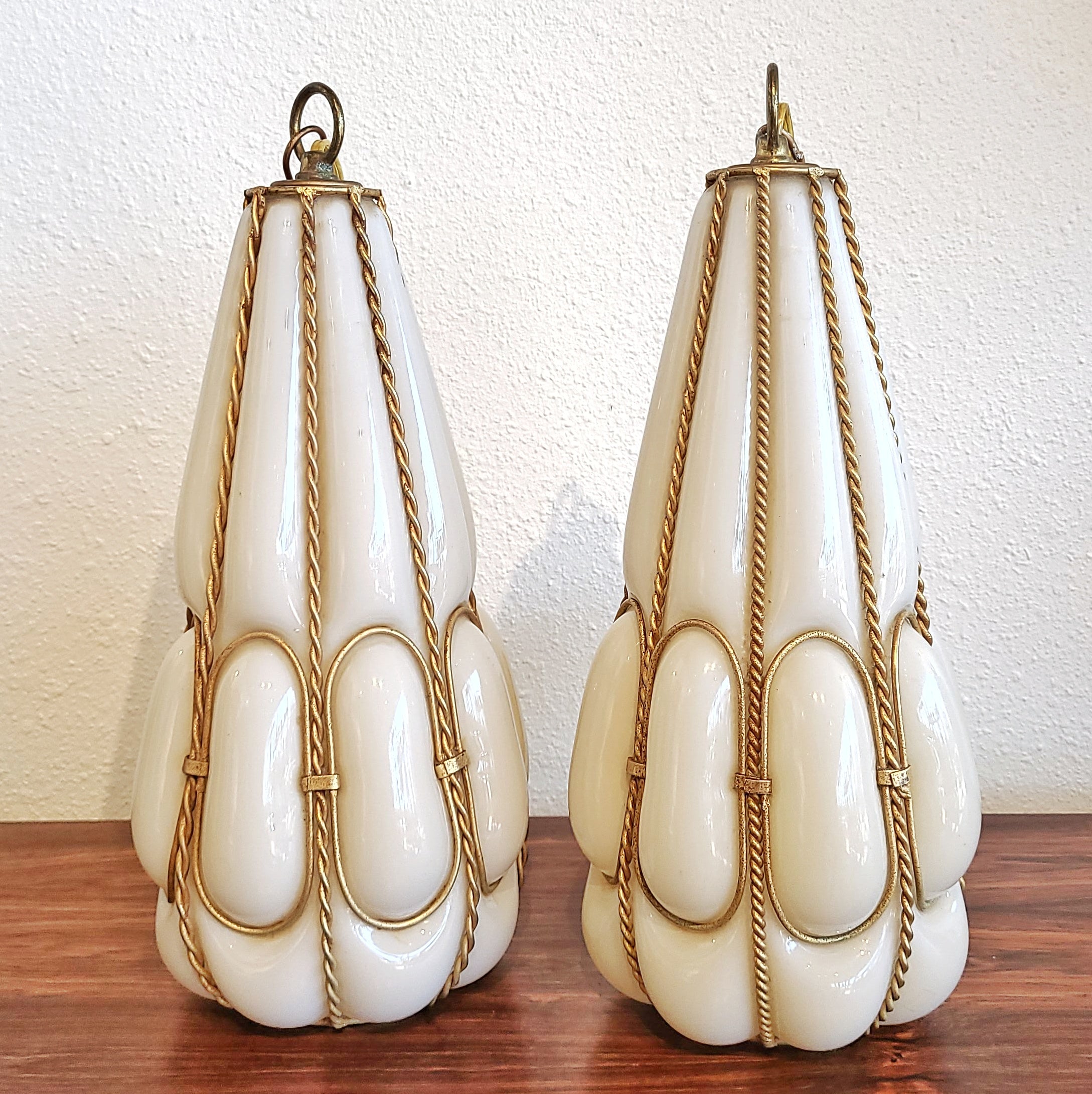 ARCHIMEDE SEGUSO (ATTRIB.) CAGED MURANO GLASS LIGHT FIXTURES (PAIR)