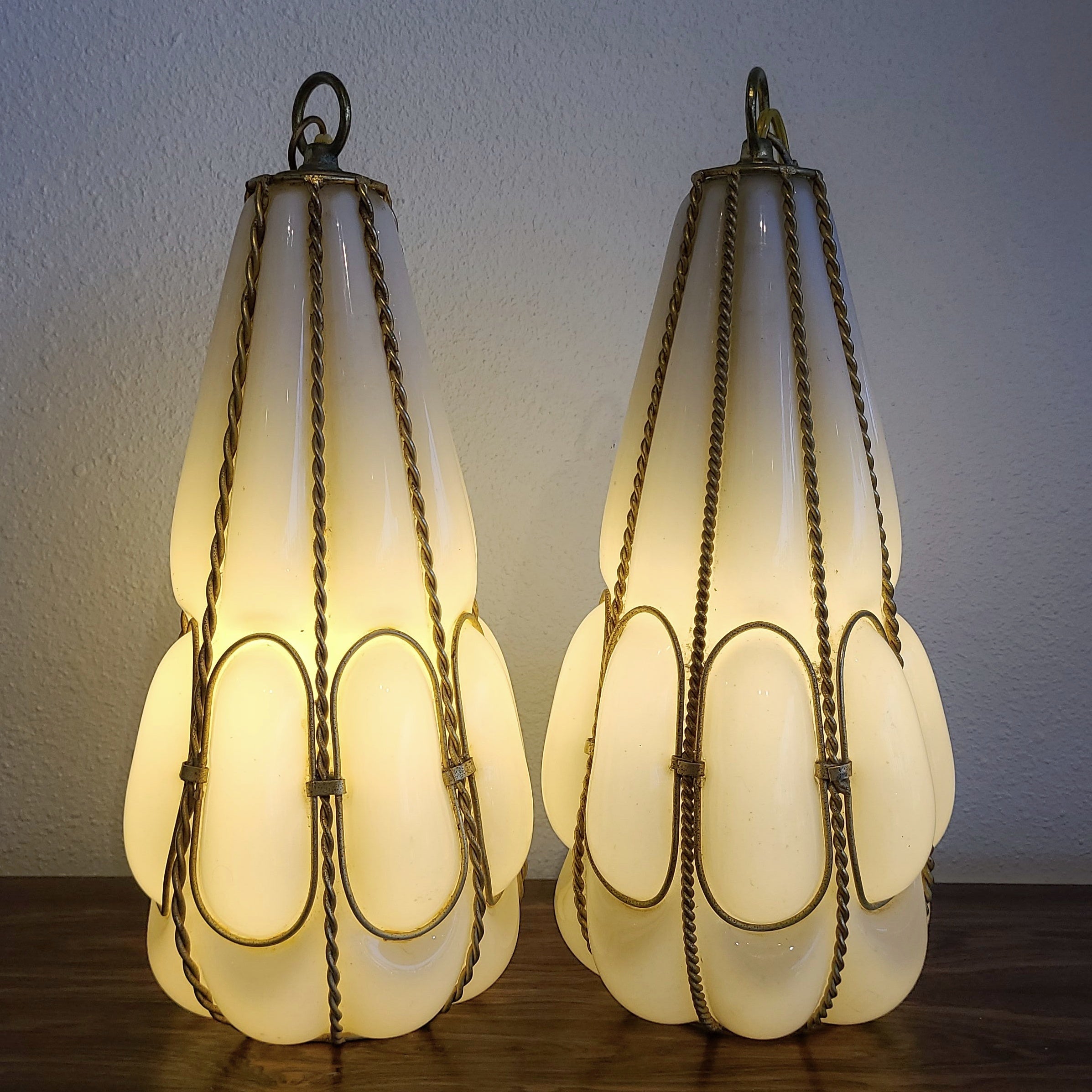 ARCHIMEDE SEGUSO (ATTRIB.) CAGED MURANO GLASS LIGHT FIXTURES (PAIR)