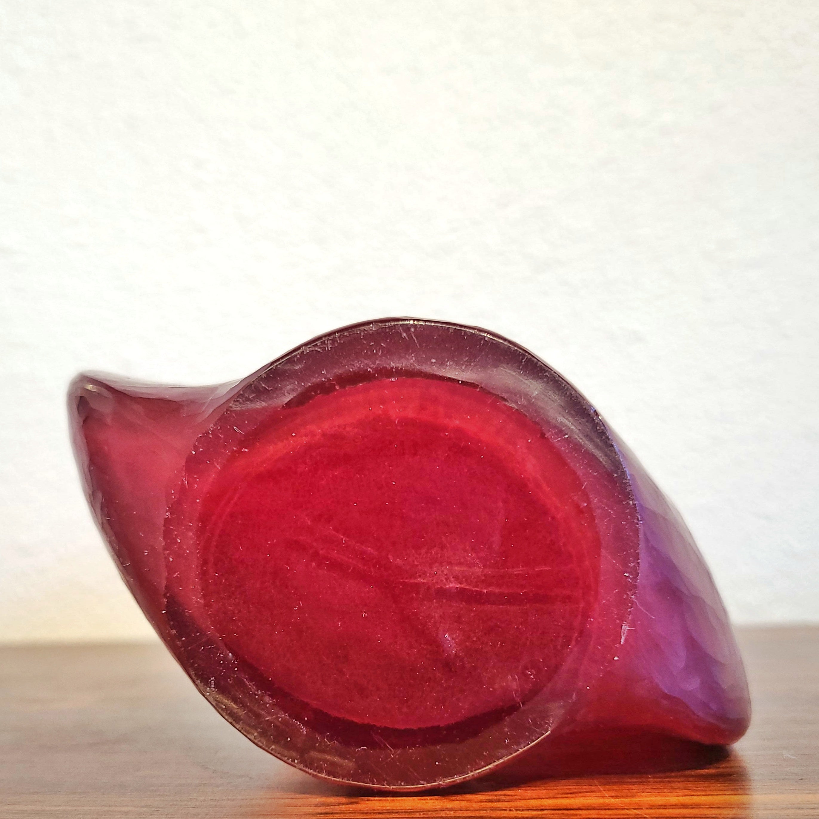 DEEP RED BATTUTO CYCLONE ART GLASS VASE