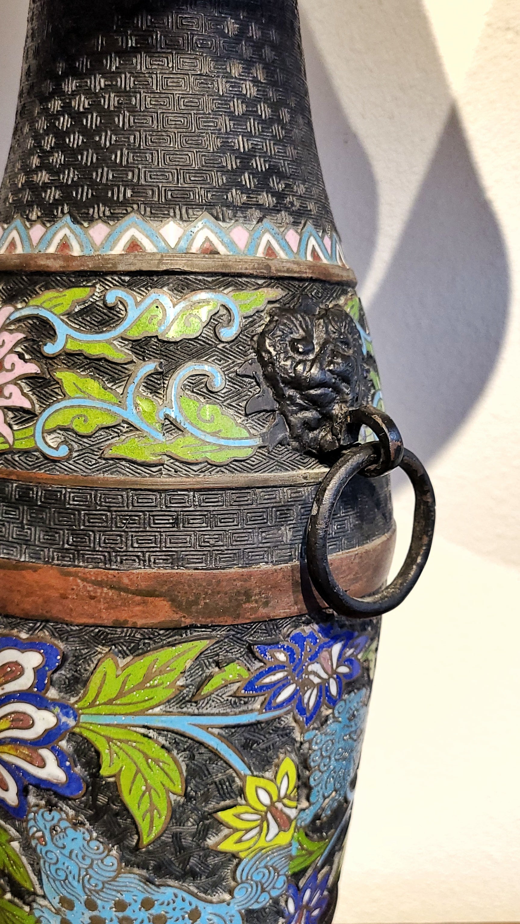 CHINOISERIE CLOISONNE TABLE LAMPS (PAIR)