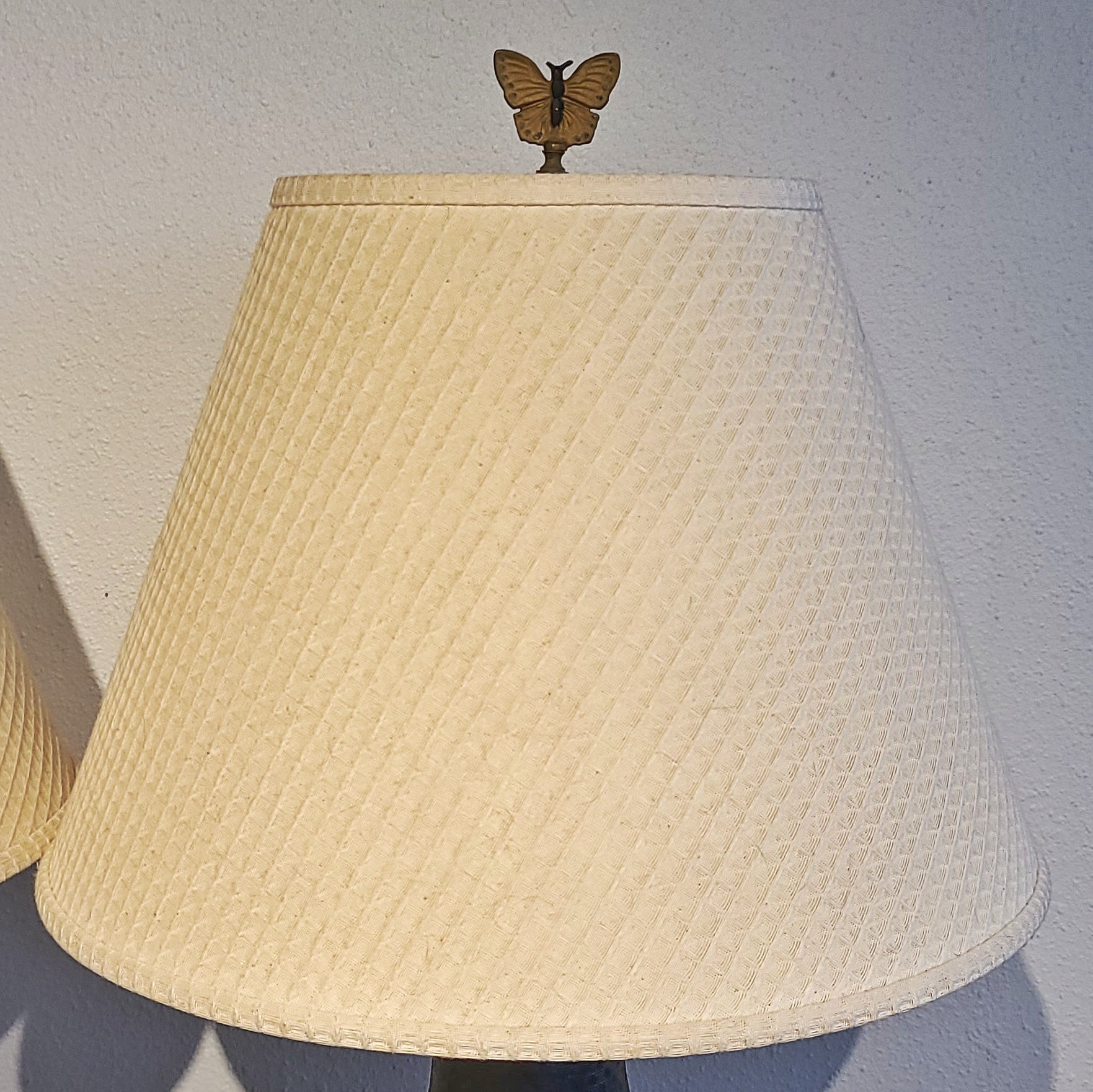 CHINOISERIE CLOISONNE TABLE LAMPS (PAIR)