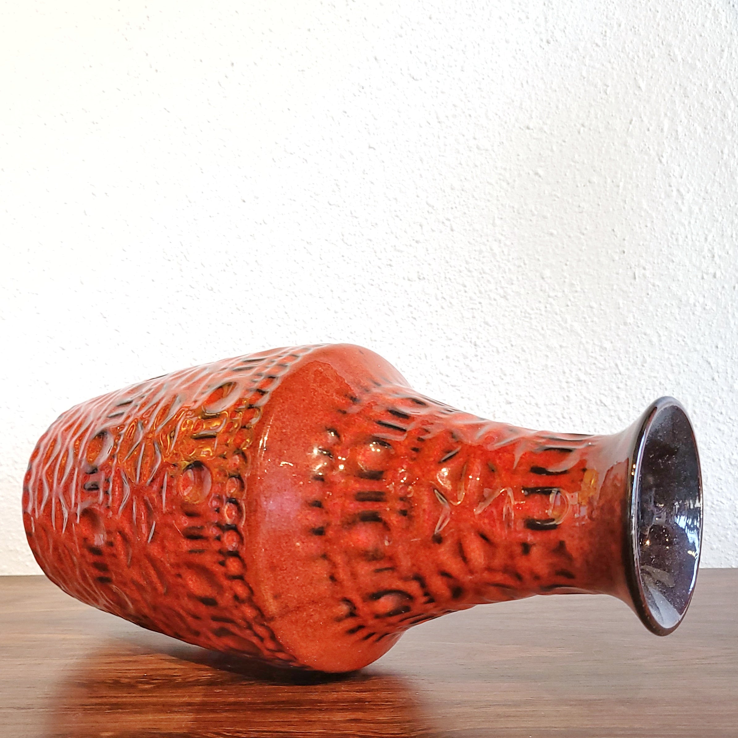 TALL BAY KERAMIK RELIEF DÉCOR VASE Nr. 606/30 (B)