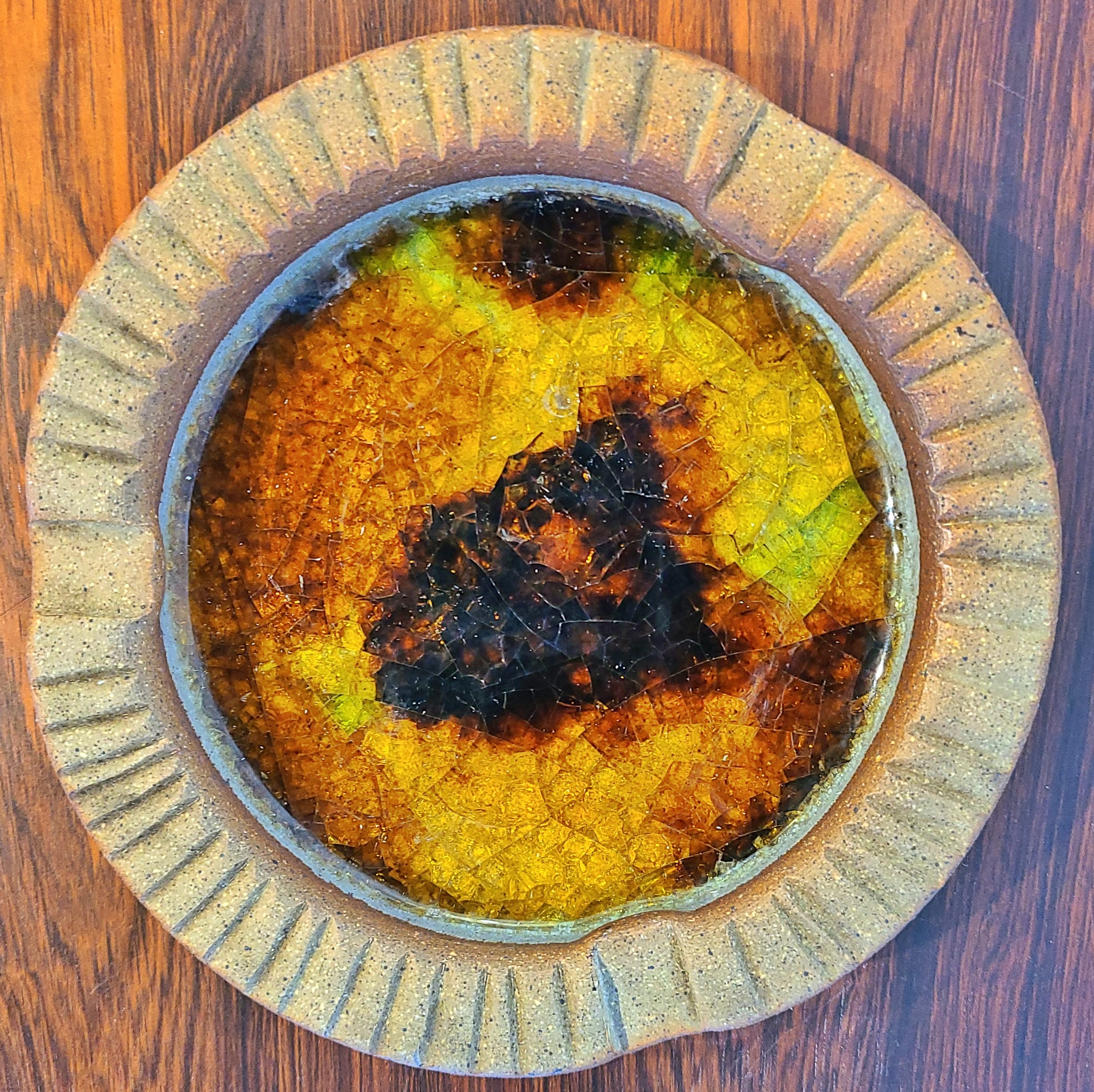 RICHARD PEELER STONEWARE ASHTRAY/BOWL WITH FUSED CRACKED GLASS