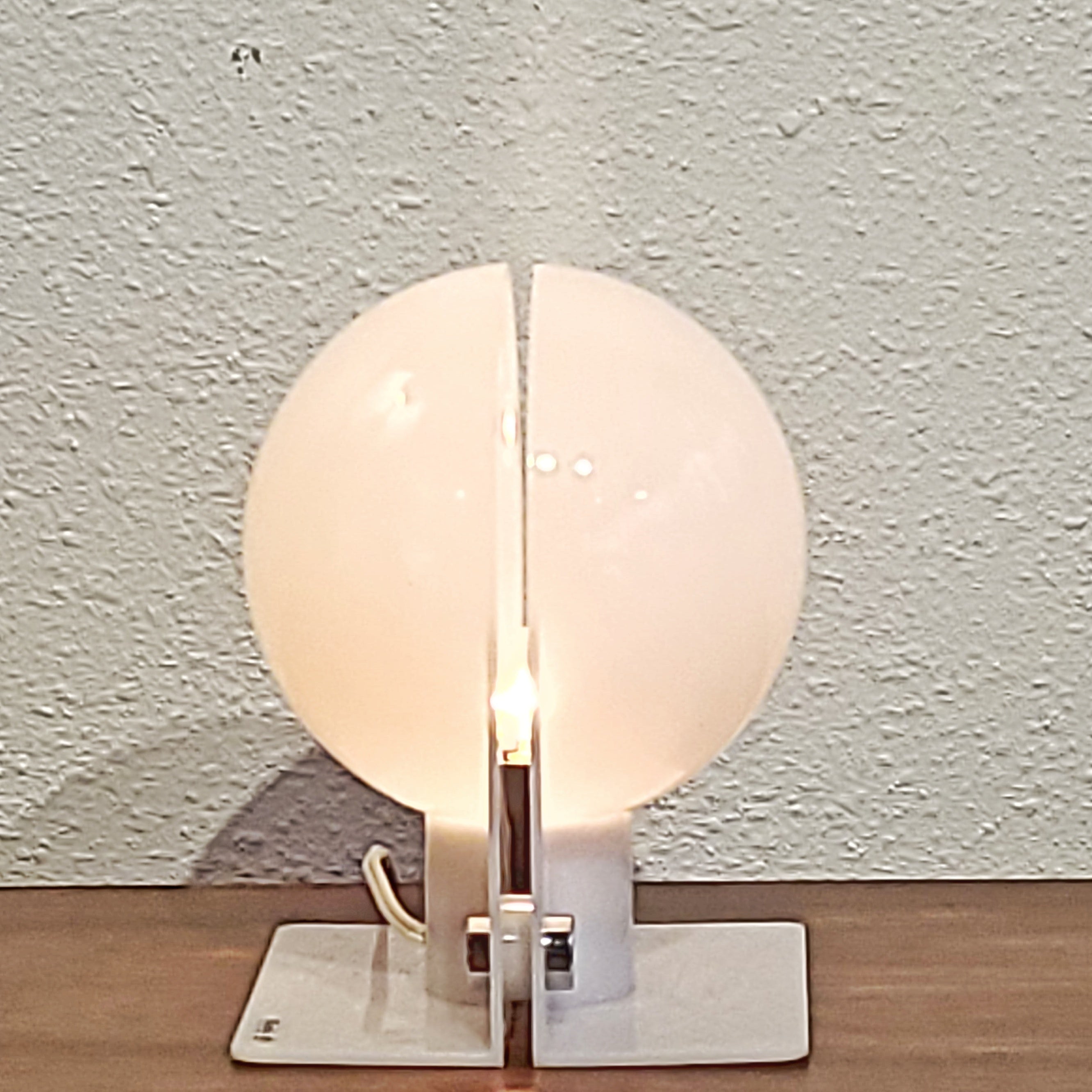 ‘SIRIO’ TABLE/WALL LAMP BY BRAZZOLI & LAMPA FOR GUZZINI (ITALY)