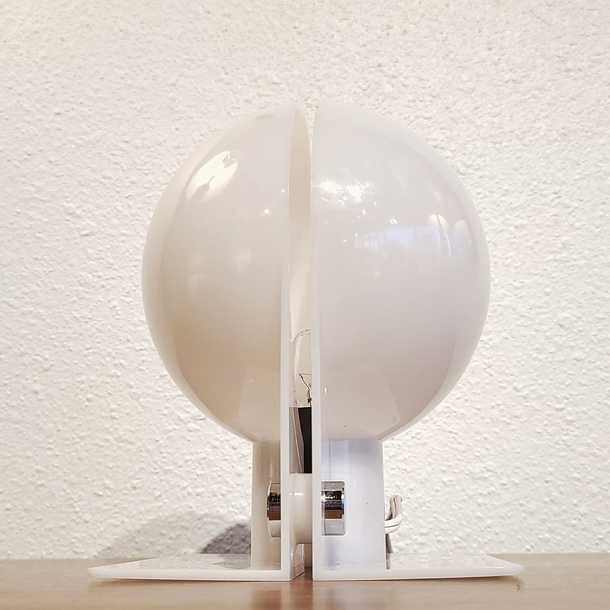 ‘SIRIO’ TABLE/WALL LAMP BY BRAZZOLI & LAMPA FOR GUZZINI (ITALY)