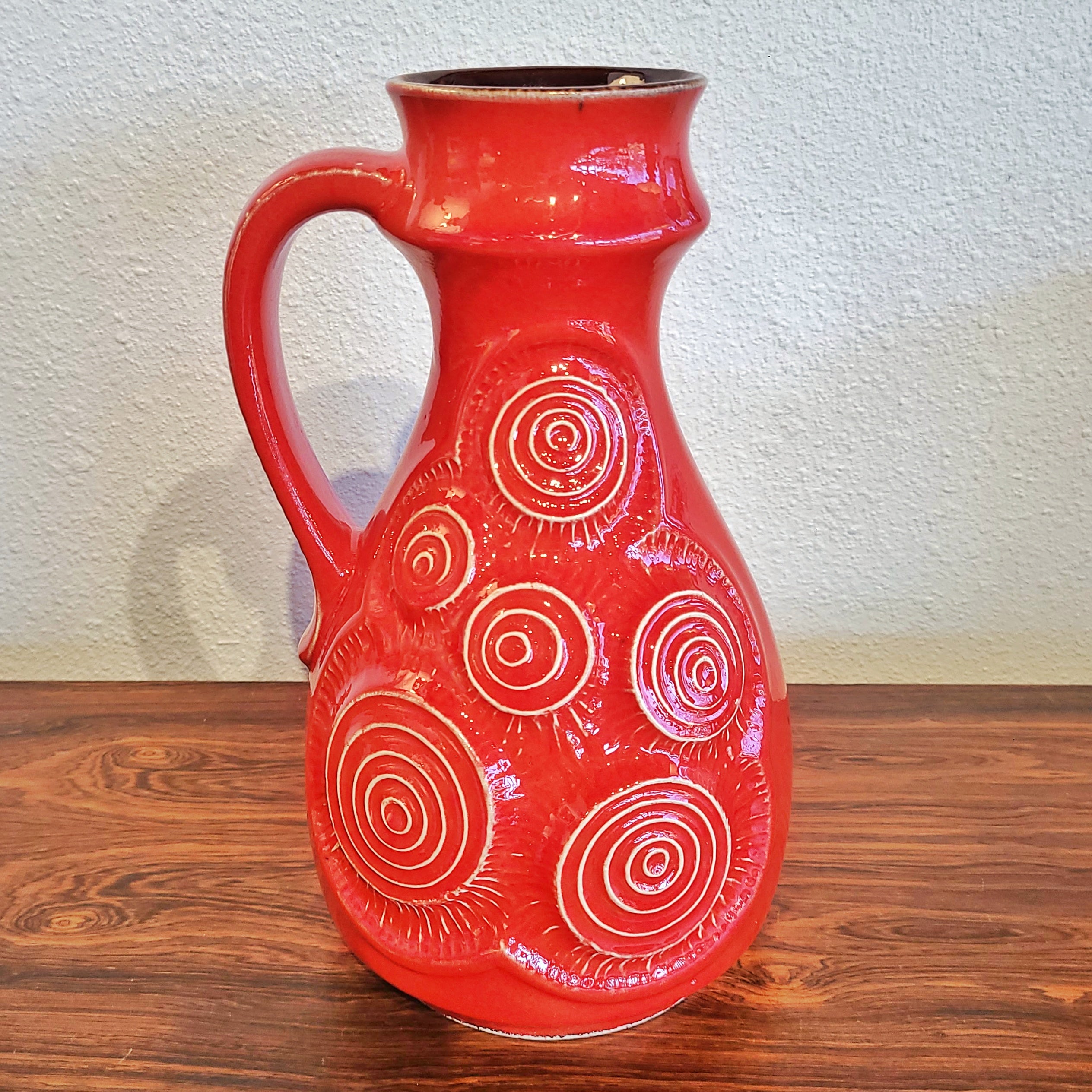 BAY KERAMIK RELIEF DÉCOR ‘TÖPFERMEISTER’ SERIES VASE Nr. 85/30